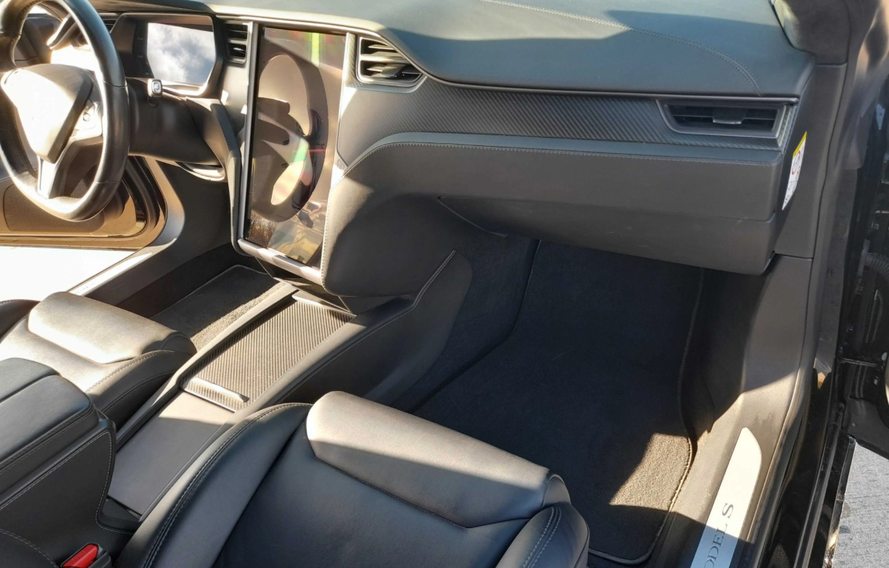 TESLA Model S 100D Neuwertiger Zustand, (10.06.2025) bei Tesla Schlieren eine neue Original Batterie erhalten-image-4