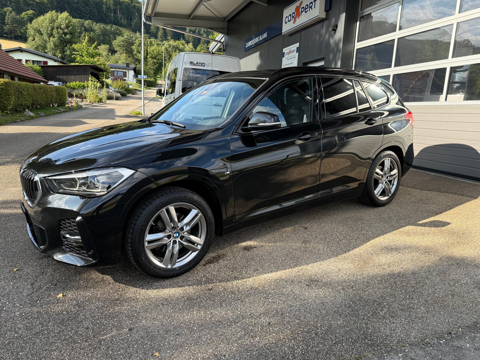 BMW X1 xDrive 18d M Sport Steptronic / VENDUE / VERKAUFT-image-1