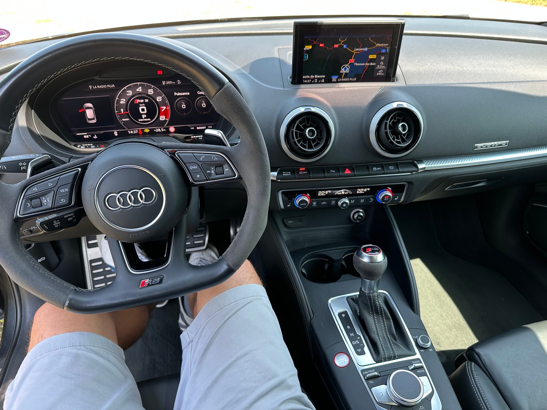 AUDI RS3 Sportback 2.5 TSI quattro S-tronic-image-5
