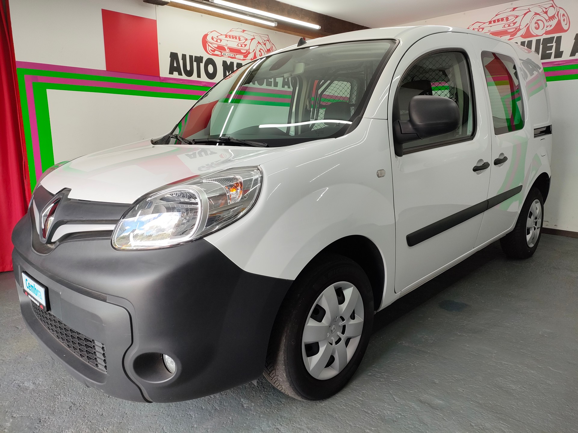 RENAULT Kangoo Medium TCe 115 Business A-image-2