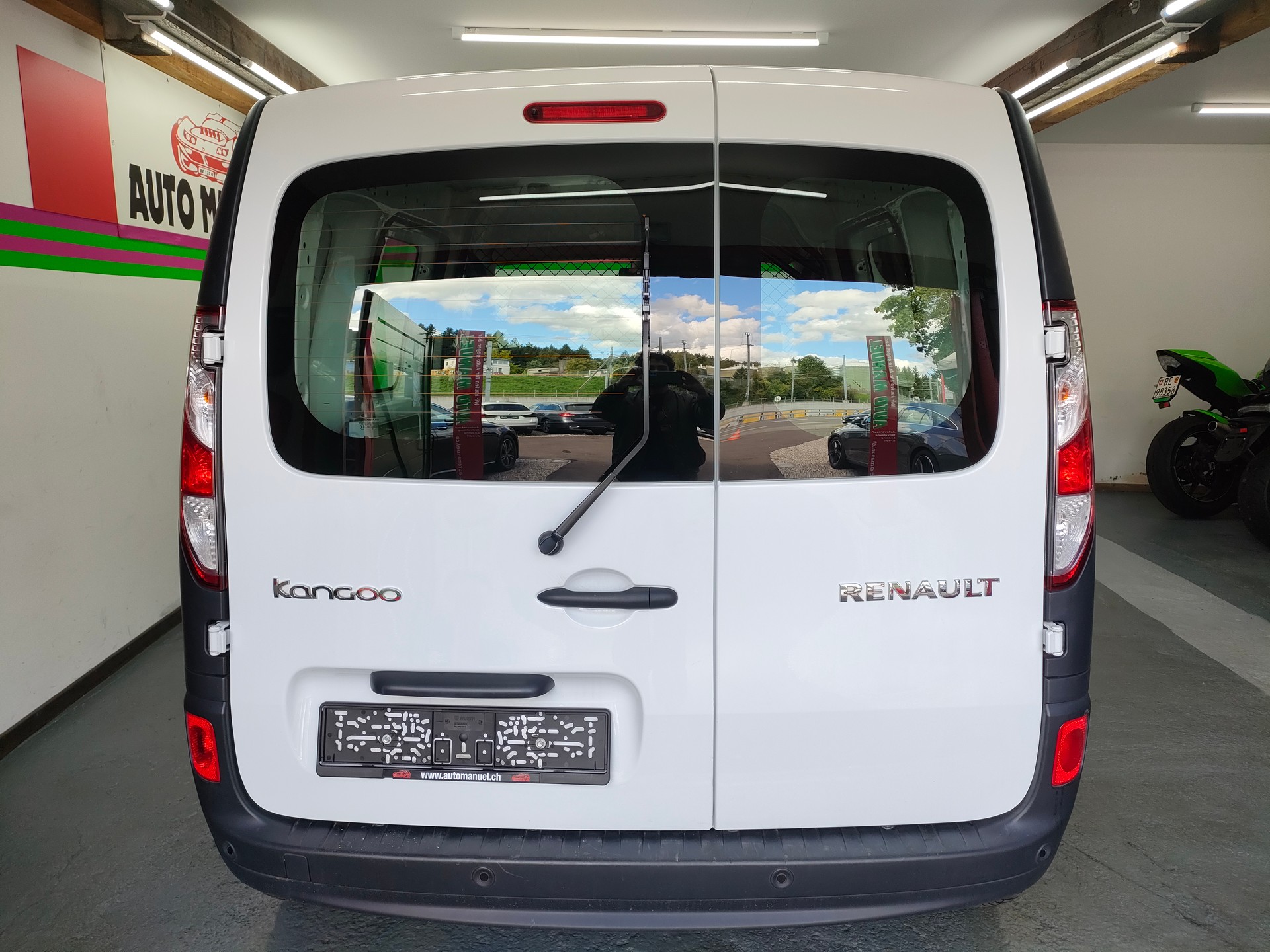 RENAULT Kangoo Medium TCe 115 Business A-image-5