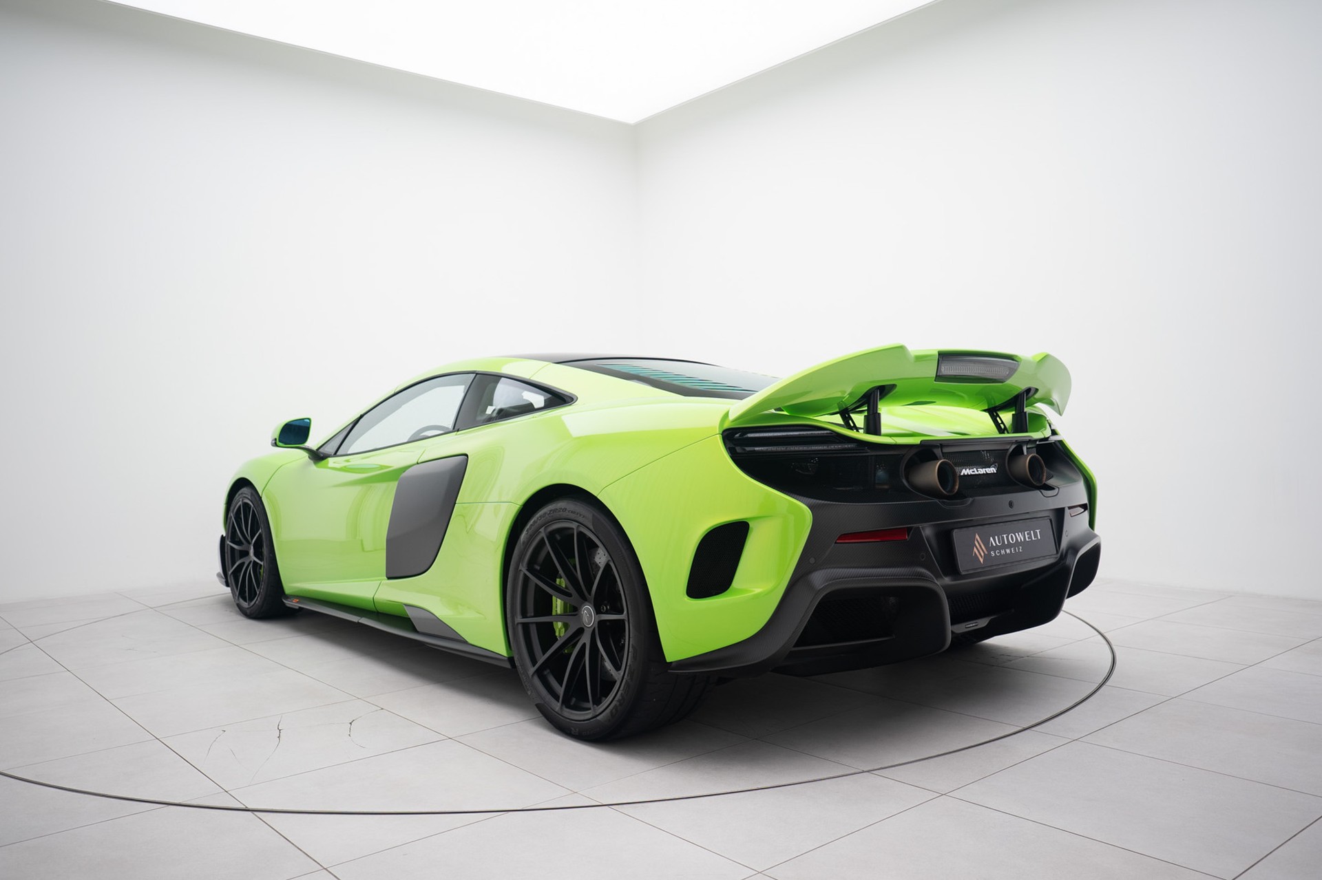 McLAREN 675LT Coupé 3.8 V8 SSG-showroom-element-2
