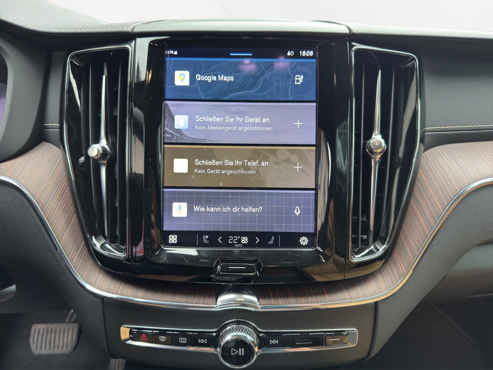 VOLVO XC60 T6 eAWD PluginHybrid Inscription Geartronic-image-13