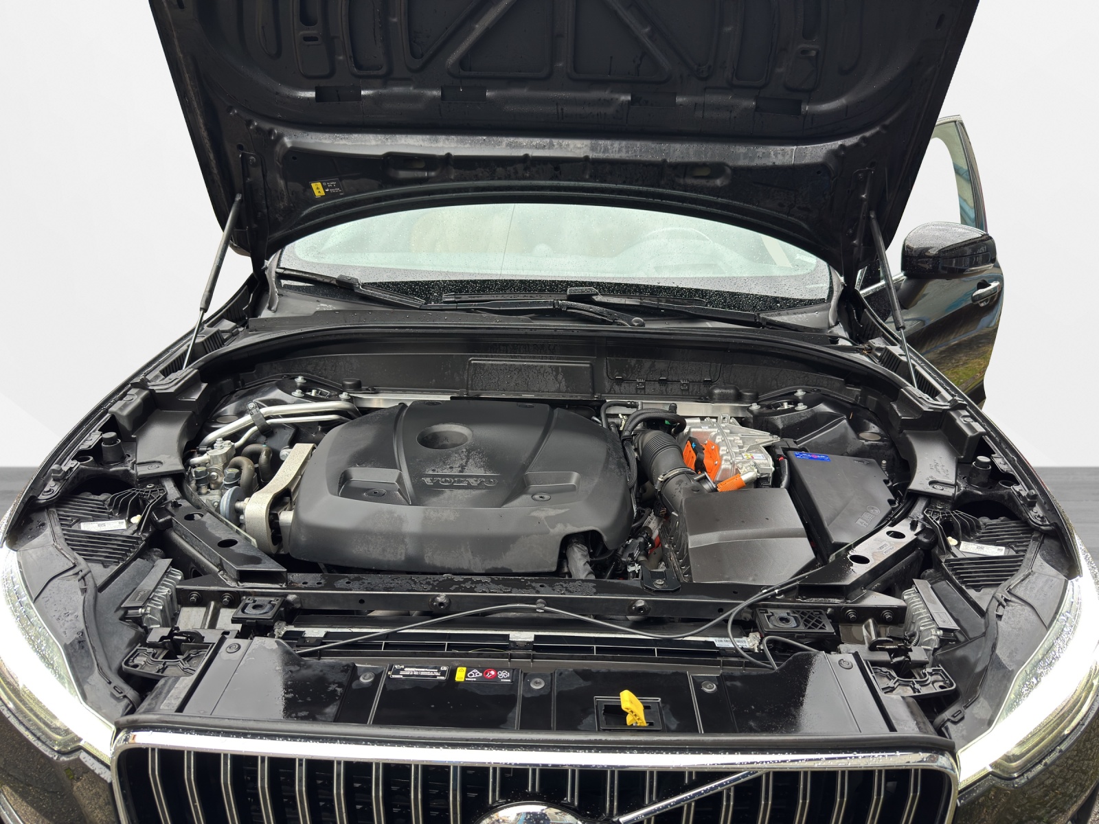 VOLVO XC60 T6 eAWD PluginHybrid Inscription Geartronic-image-15