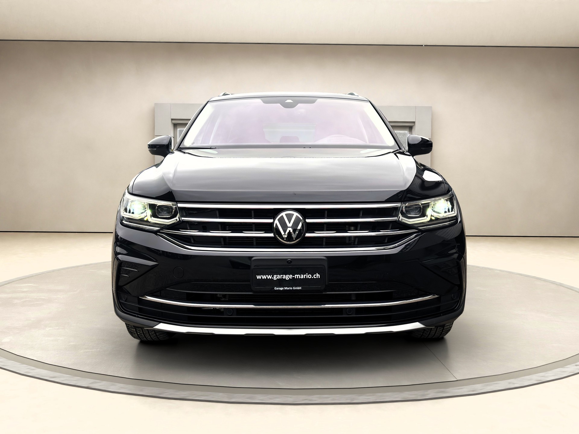 VW Tiguan 2.0 TDI SCR Elegance * VOLLLEDER * 4Motion DSG-image-1