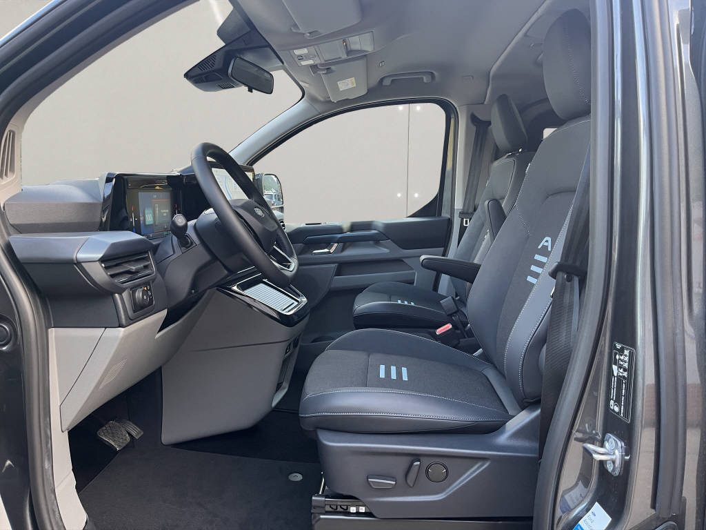FORD E-Tourneo C Bus 340 L1 Active-image-17