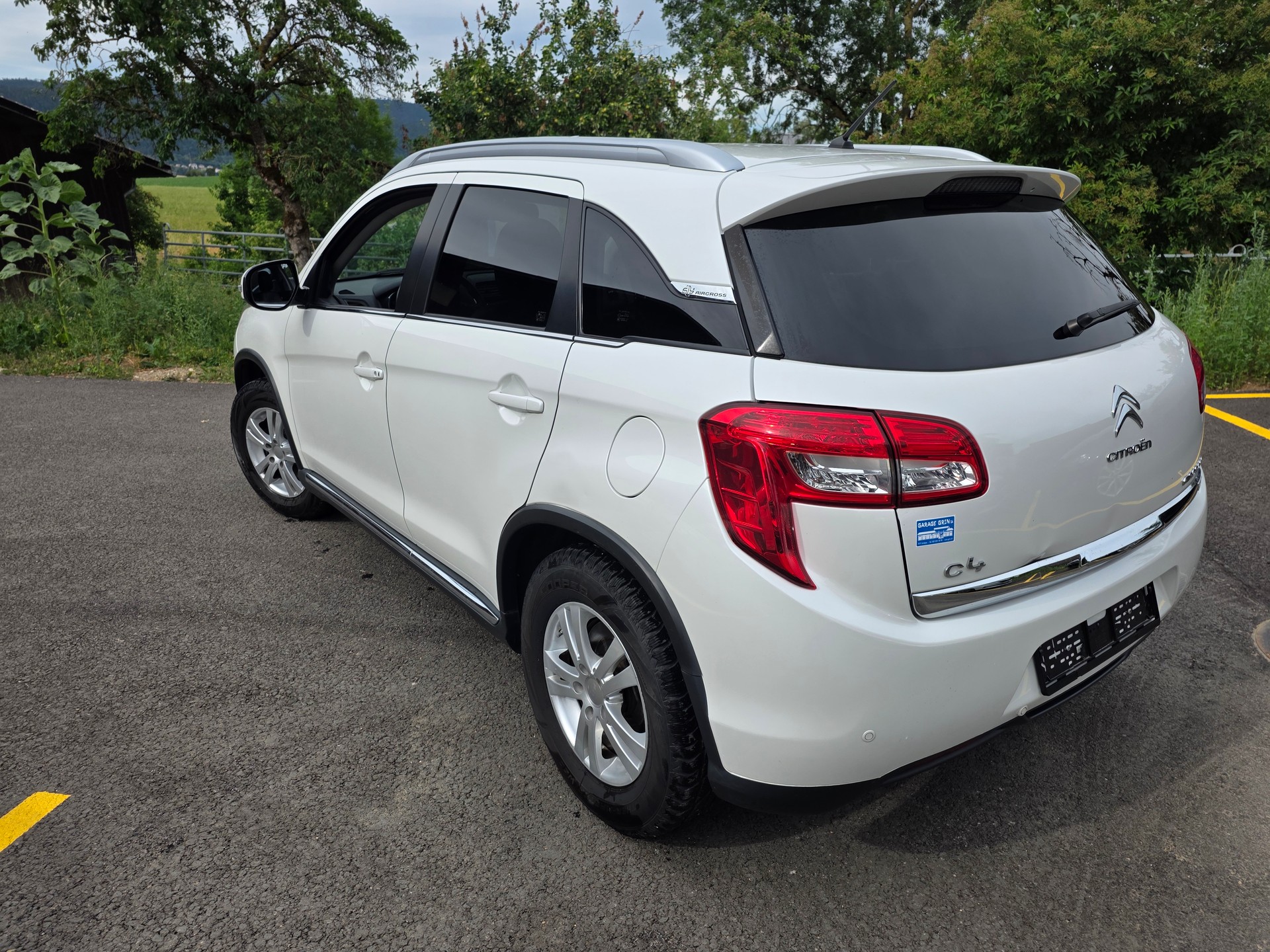 CITROEN C4 Aircross 1.6 HDi Exclusive 4WD-image-4
