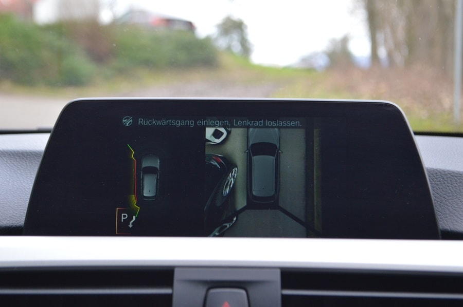 BMW 318d Touring Steptronic-image-9