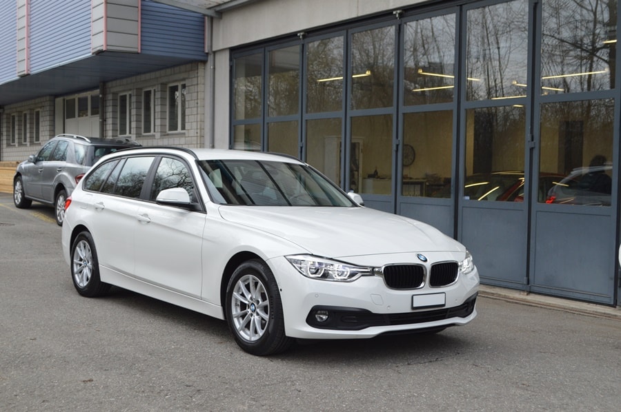 BMW 318d Touring Steptronic-image-14