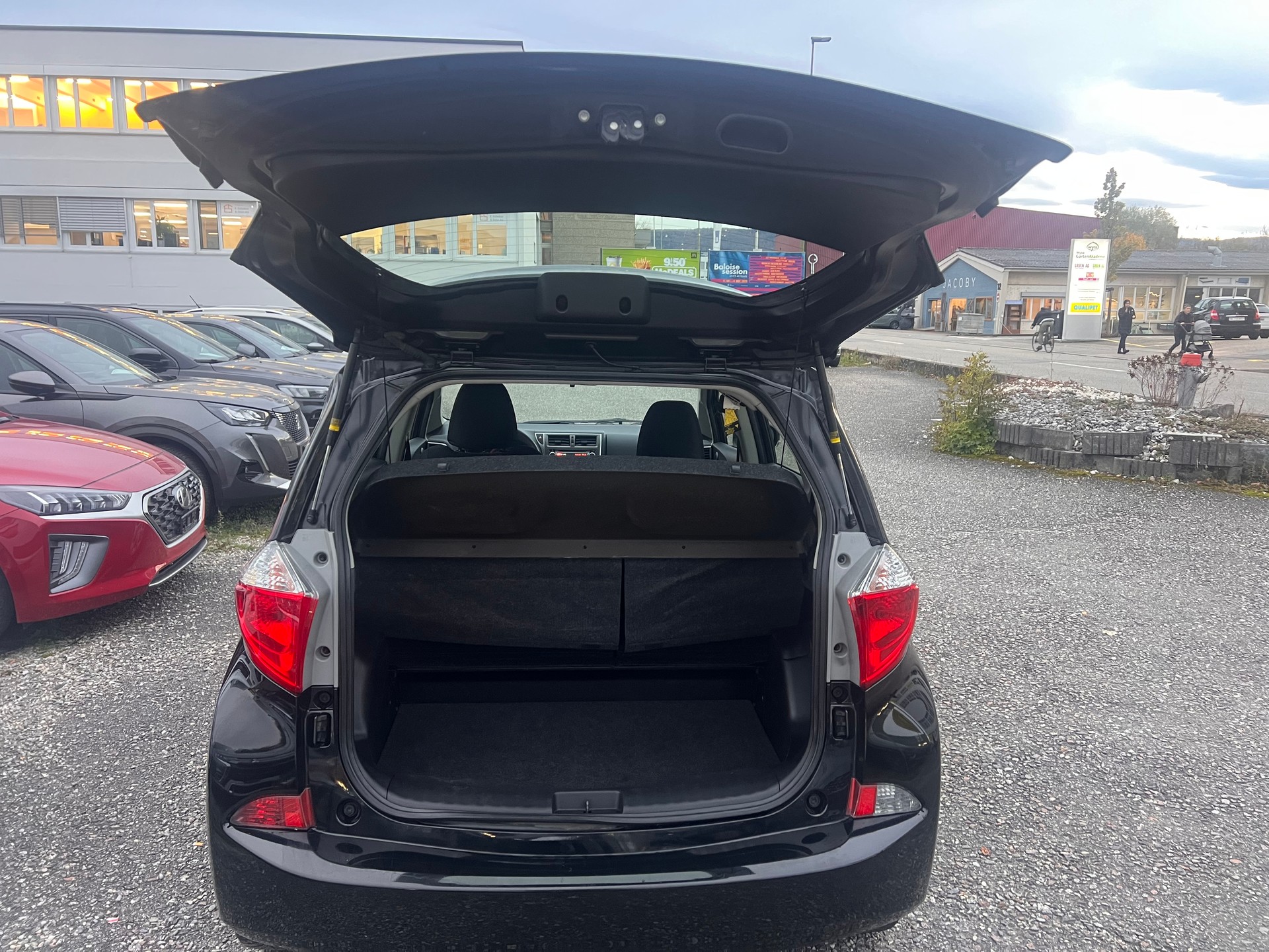 TOYOTA Verso-S 1.33 Linea Luna Multidrive S-image-7