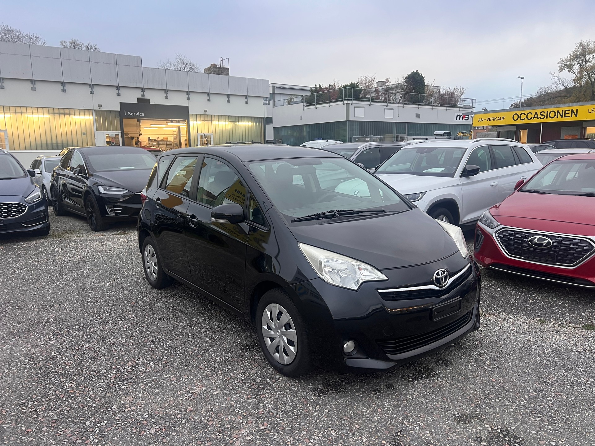 TOYOTA Verso-S 1.33 Linea Luna Multidrive S-showroom-element-1