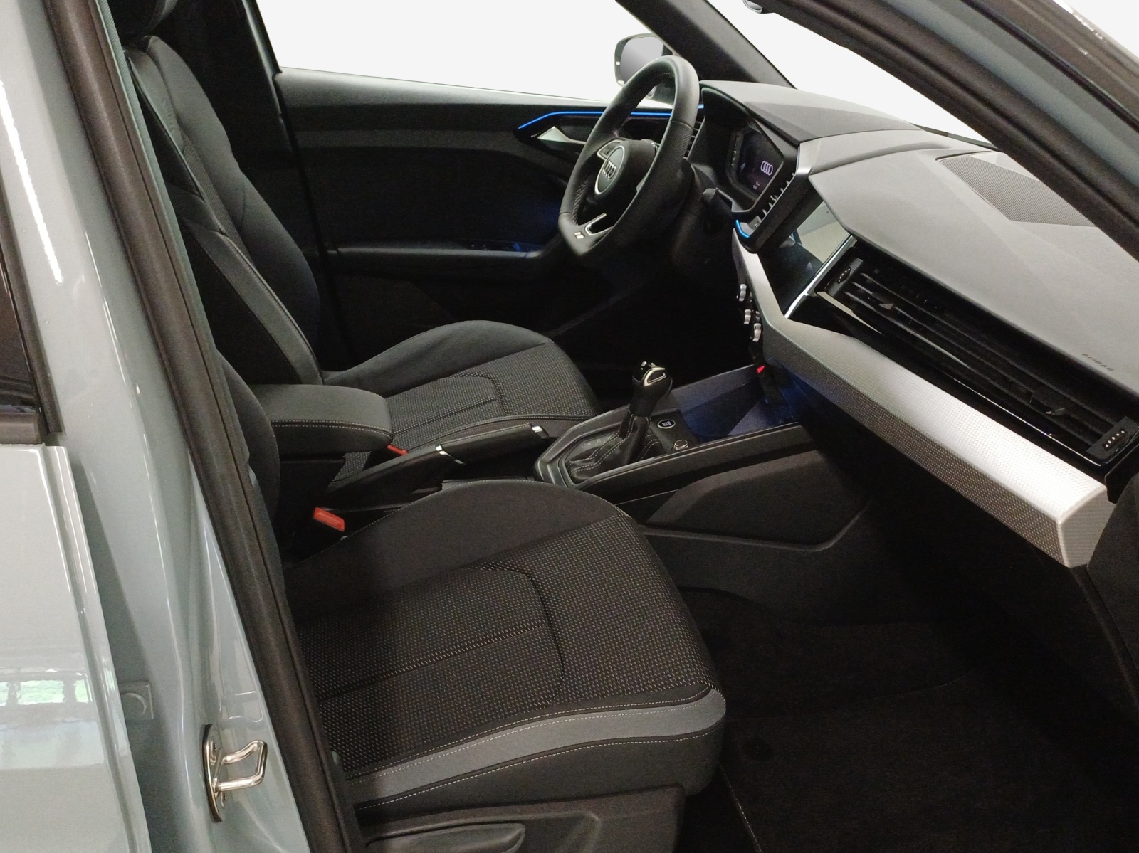 AUDI A1 Sportback 30 TFSI S Line Attraction S-tronic-image-15