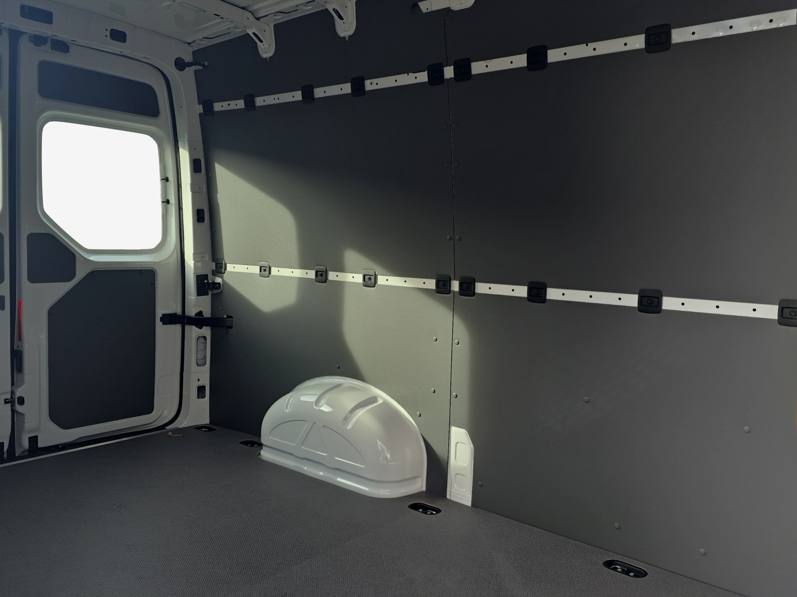 VW Crafter 35 2.0 TDI Entry L3 A-image-11