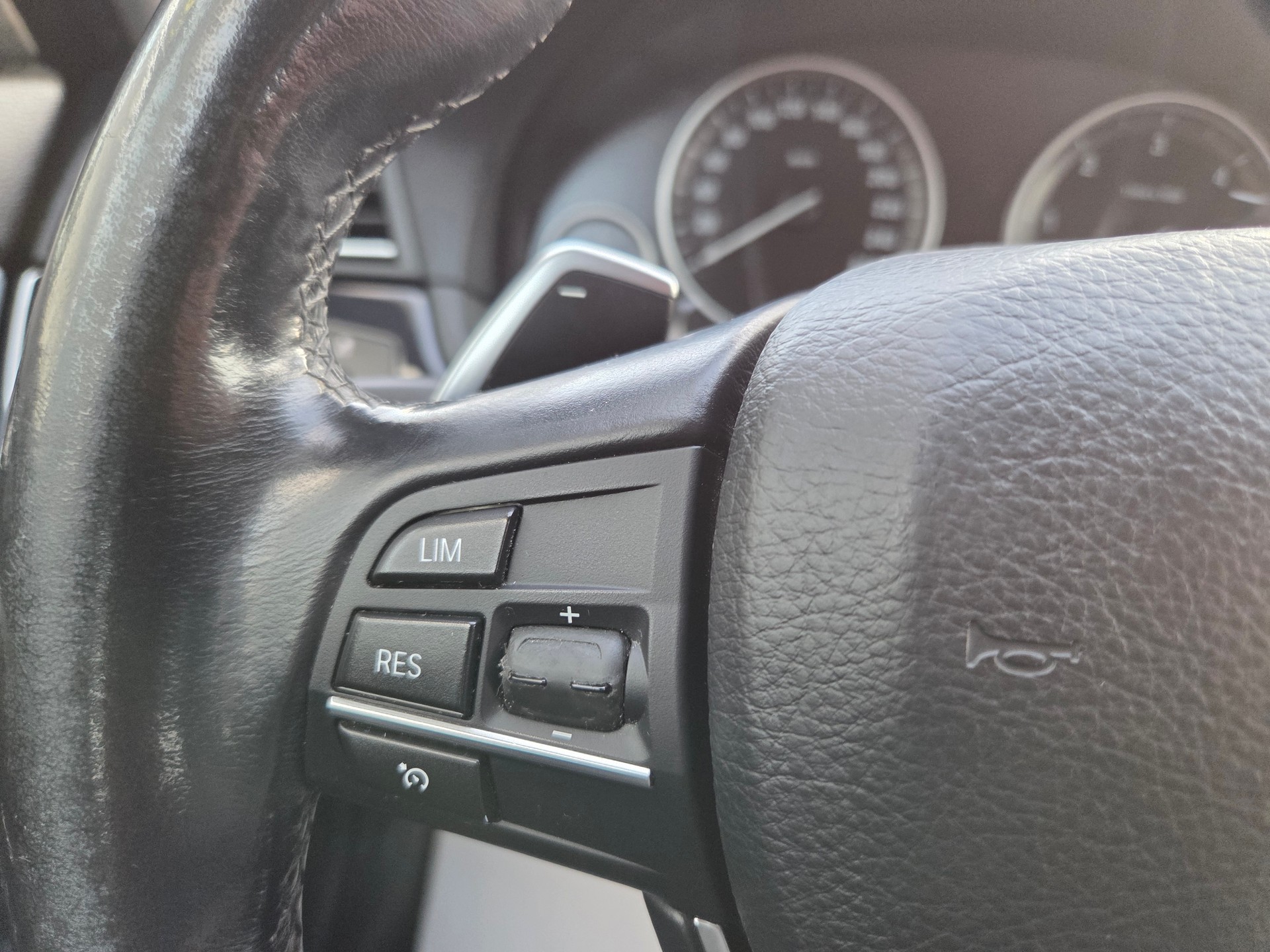BMW 520d Touring xDrive Steptronic-image-22
