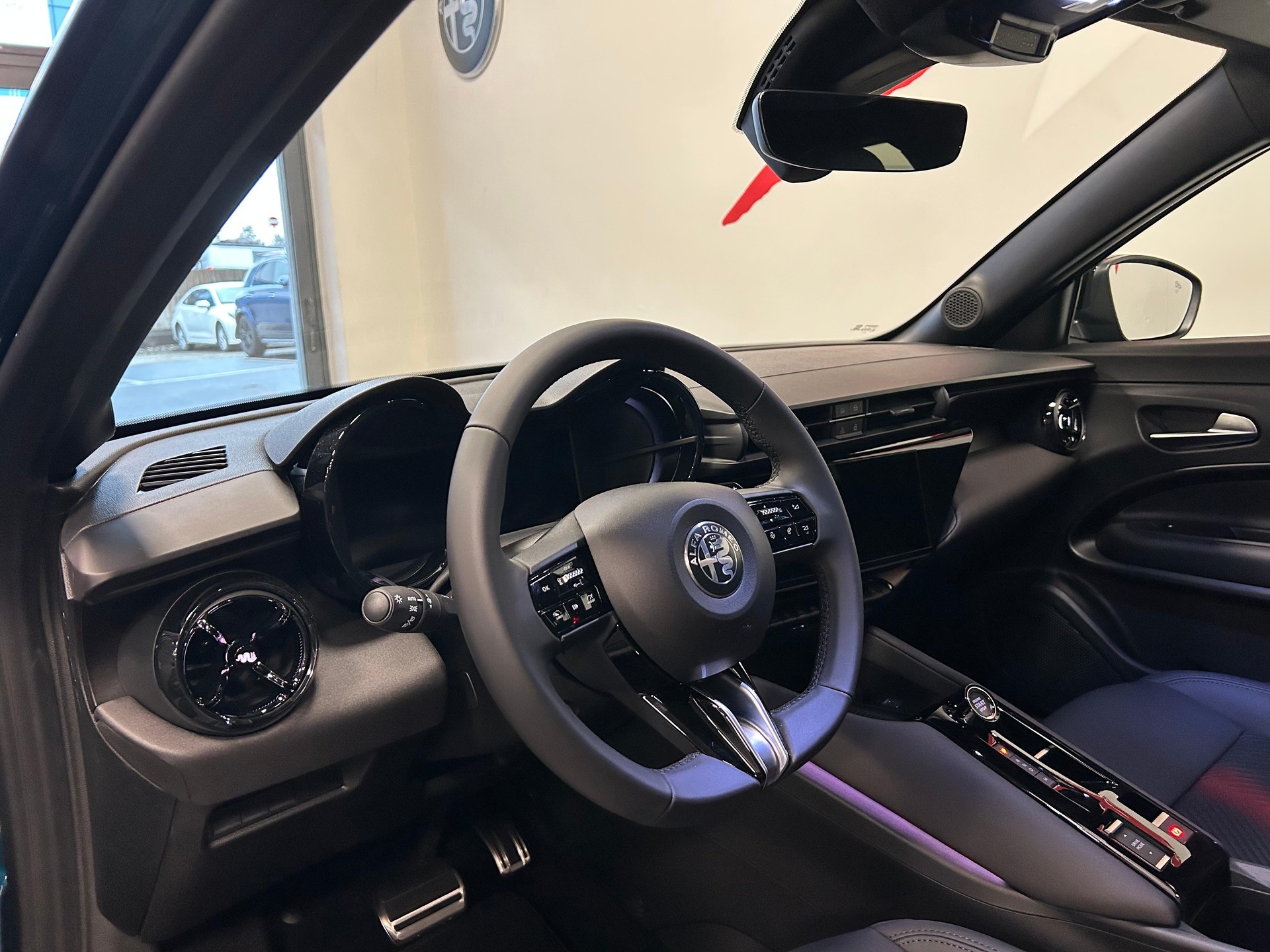 ALFA ROMEO Junior 1.2 Ibrida Q4-image-11