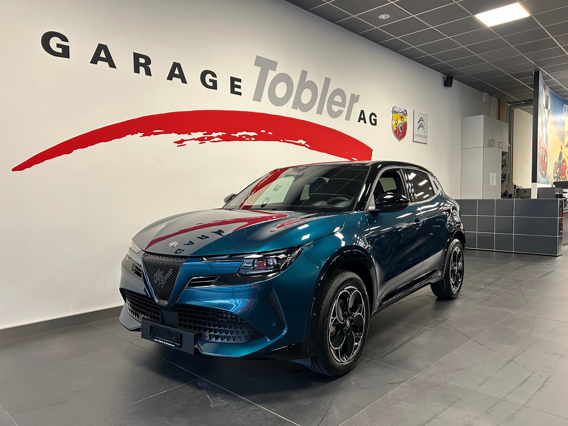 ALFA ROMEO Junior 1.2 Ibrida Q4-image-1