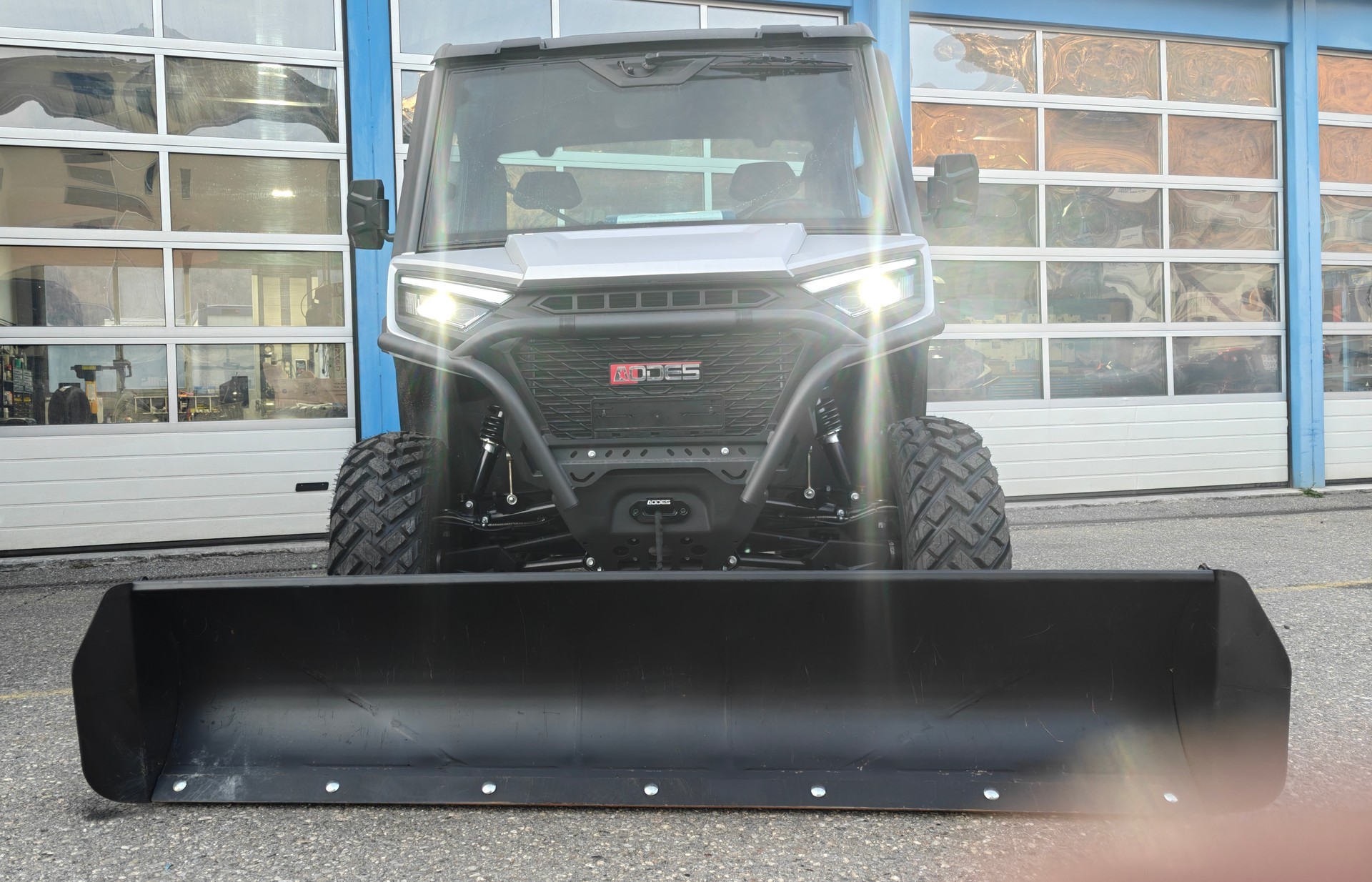 AODES Mit Schneeschild 180 cm.-showroom-element-1