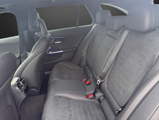 MERCEDES-BENZ C 300 T 4 Matic-image-9