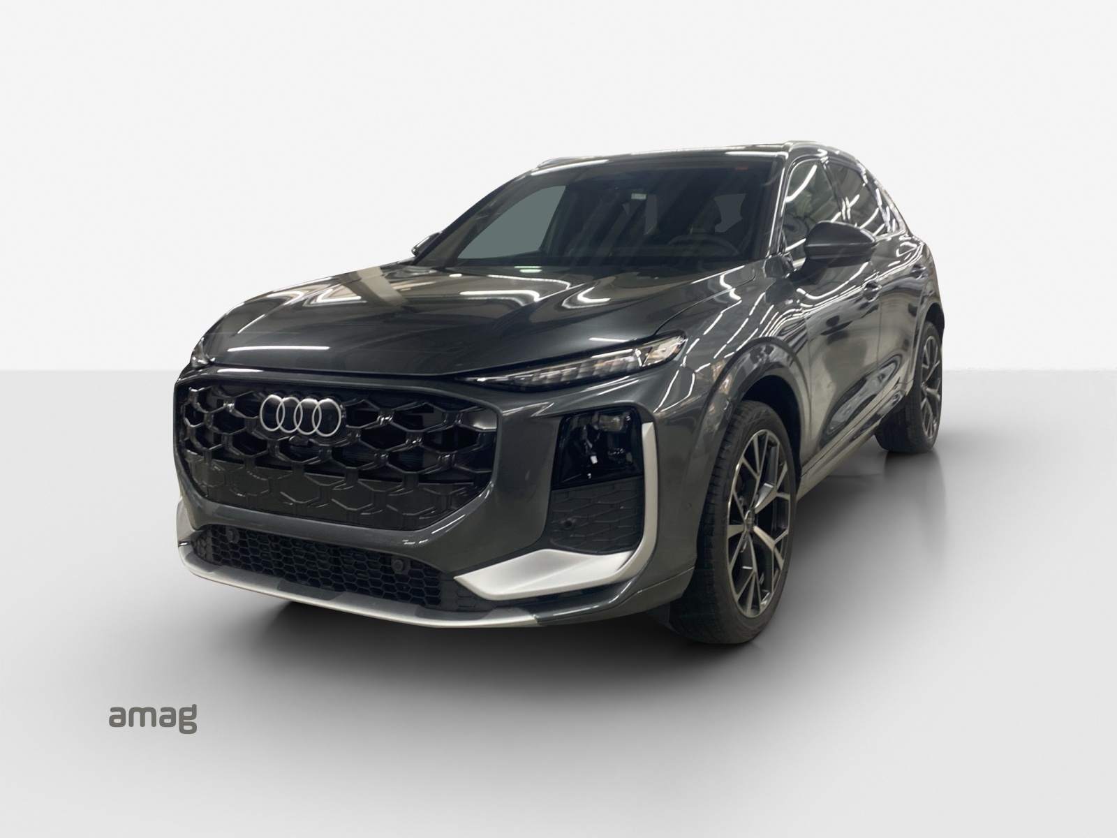 AUDI Q3 SUV 110 kW TFSI S tronic-image-0
