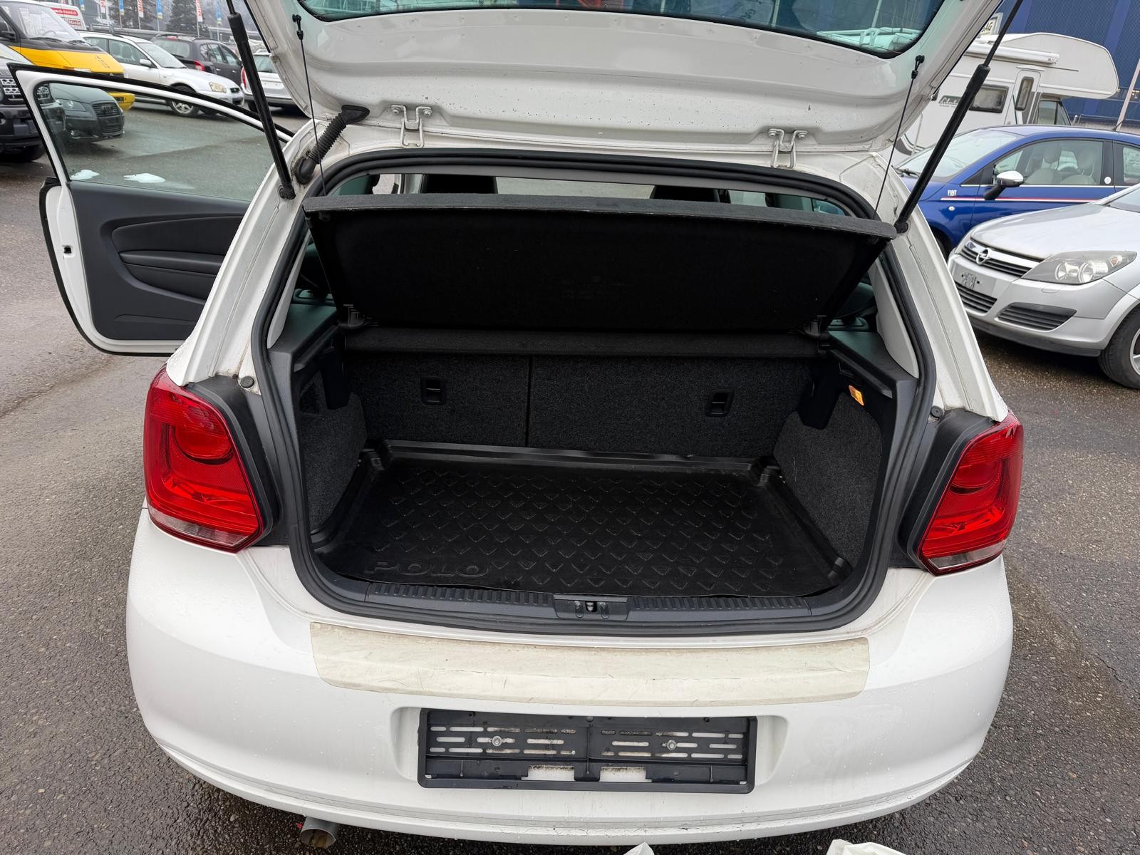VW Polo 1.6 TDI Trendline DSG-image-1