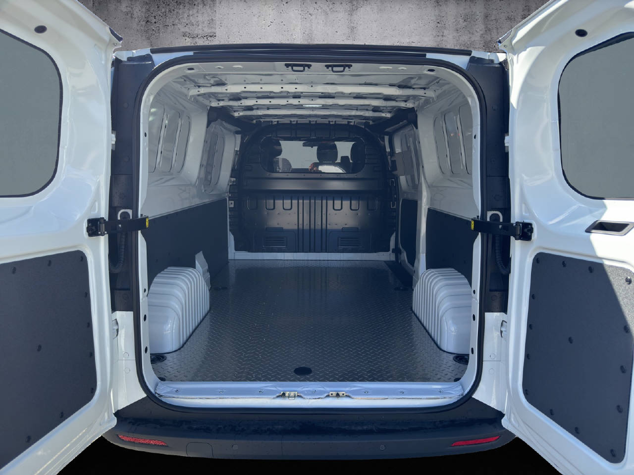 MAXUS Deliver 7 Kaw. L2H1 2.0 TD Base-image-8
