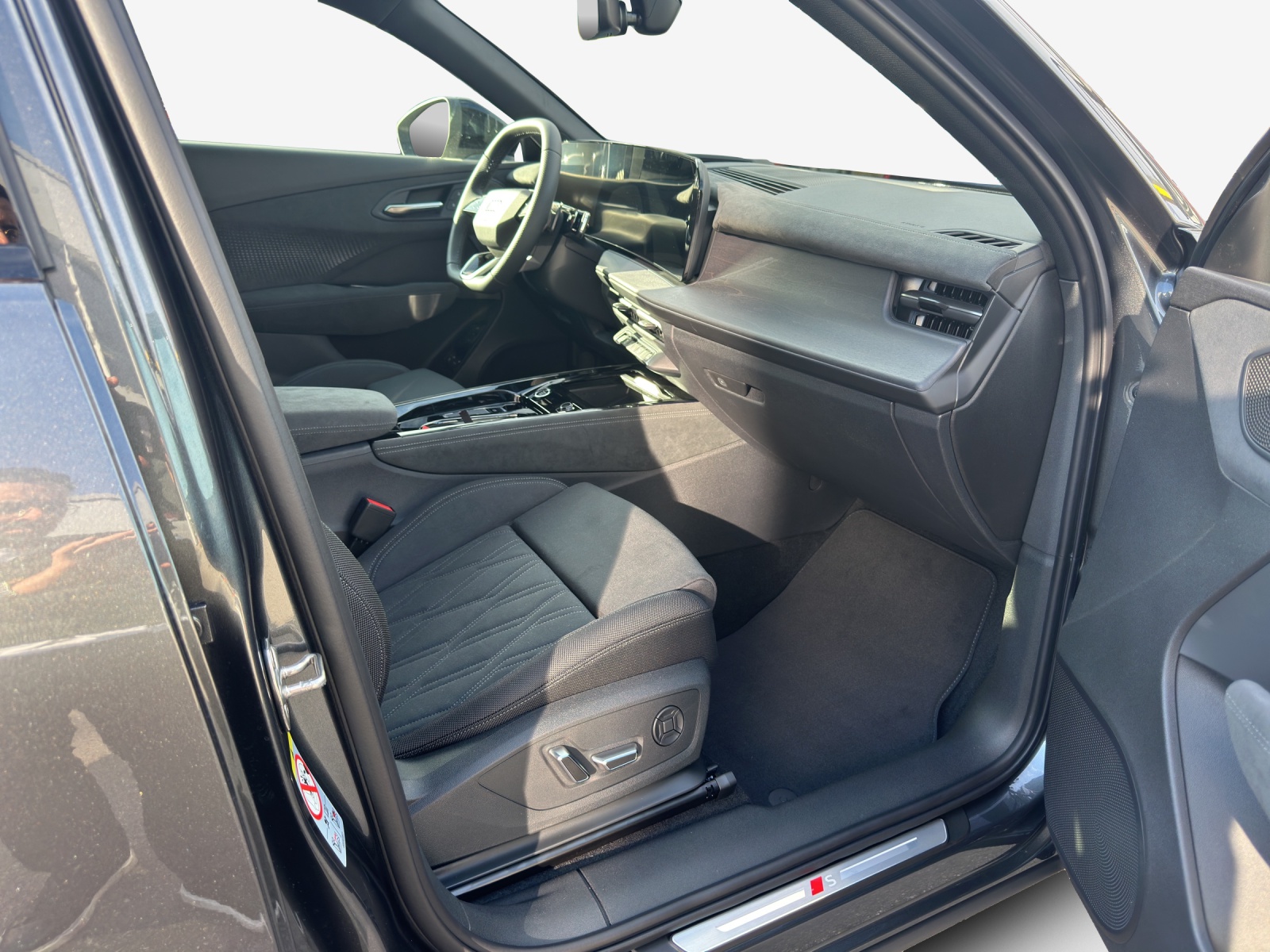 AUDI Q3 Sportback e-hybrid 200 kW S tronig-image-14