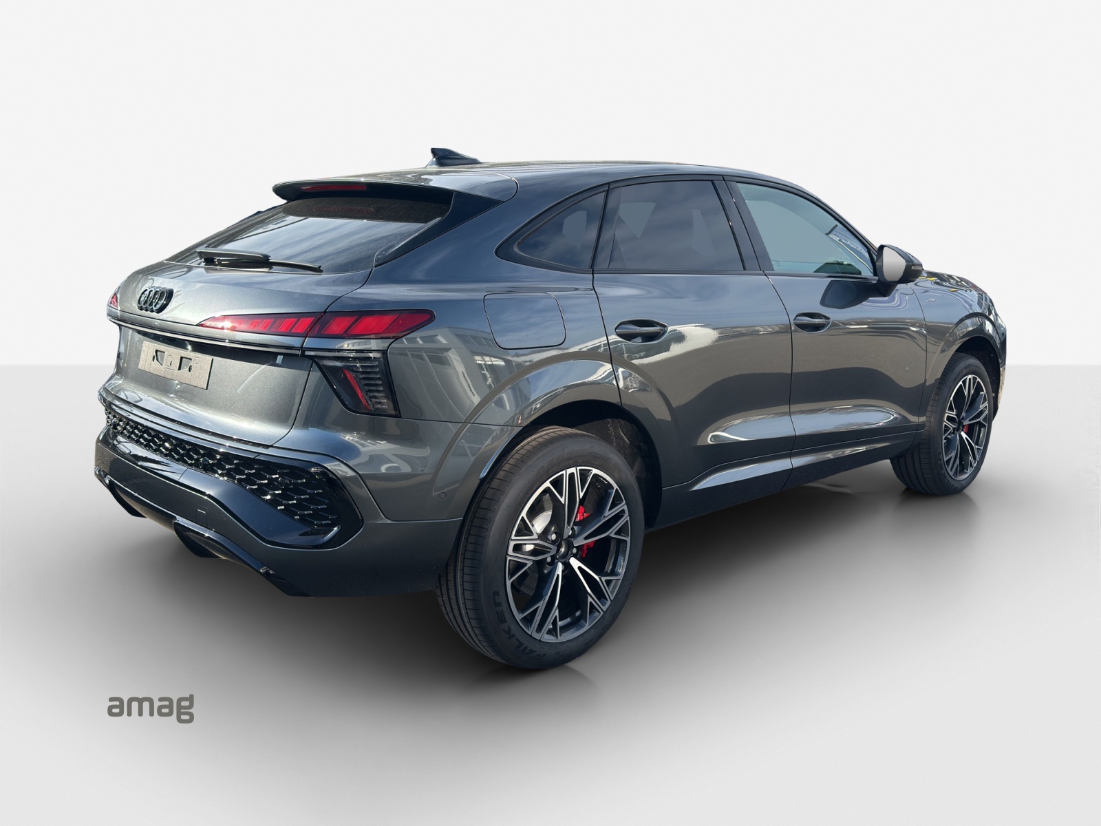AUDI Q3 Sportback e-hybrid 200 kW S tronig-image-4