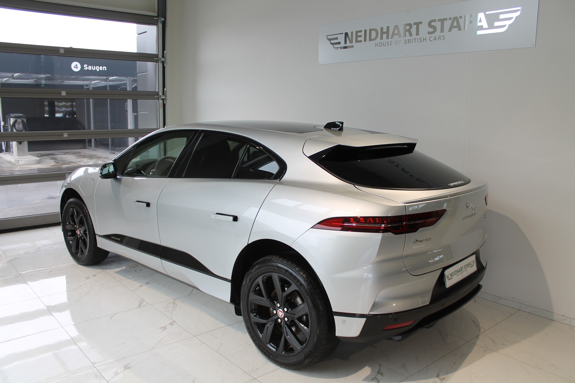 JAGUAR I-Pace EV400 HSE AWD-image-2