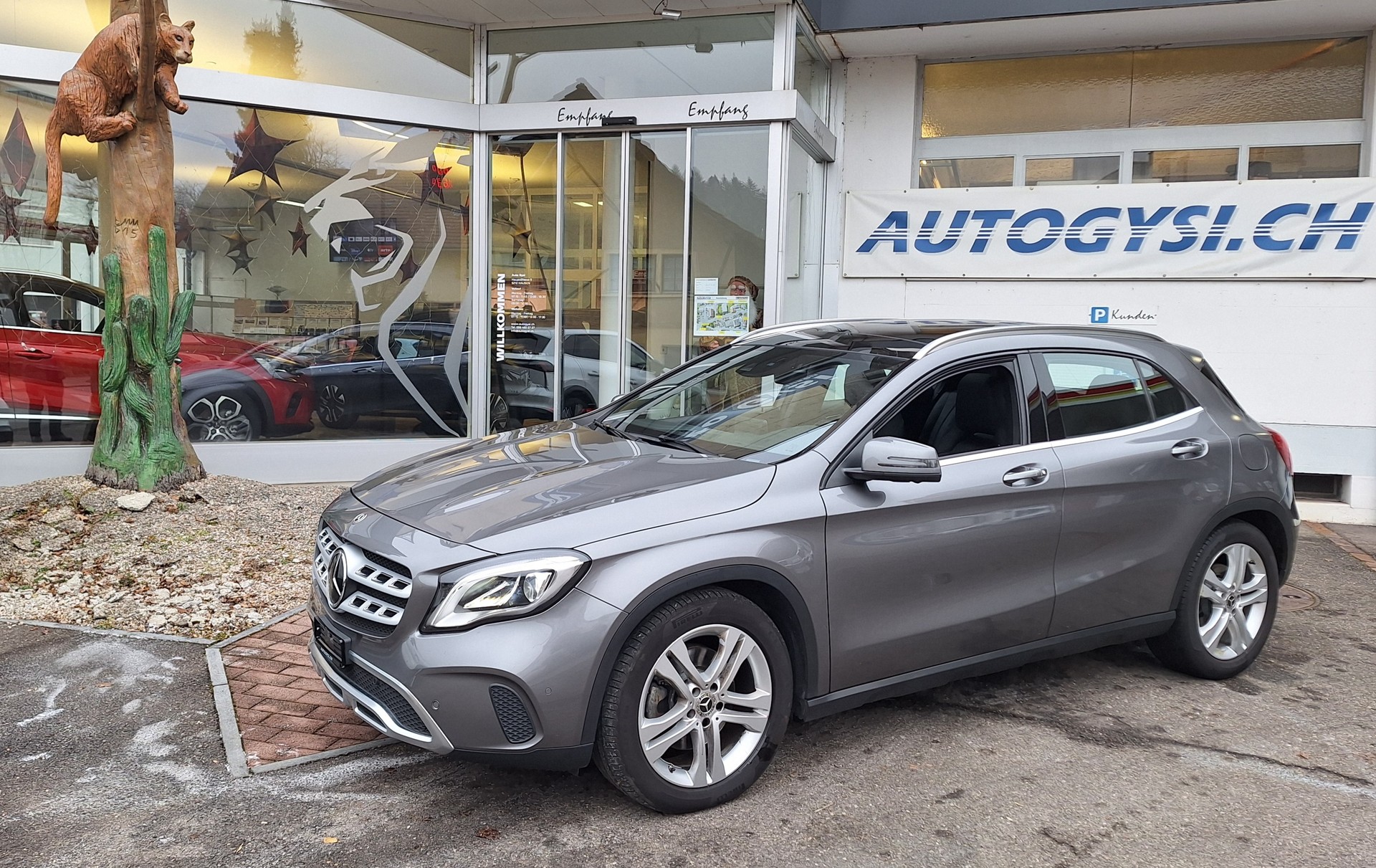 MERCEDES-BENZ GLA 250 Urban 4Matic-image-13