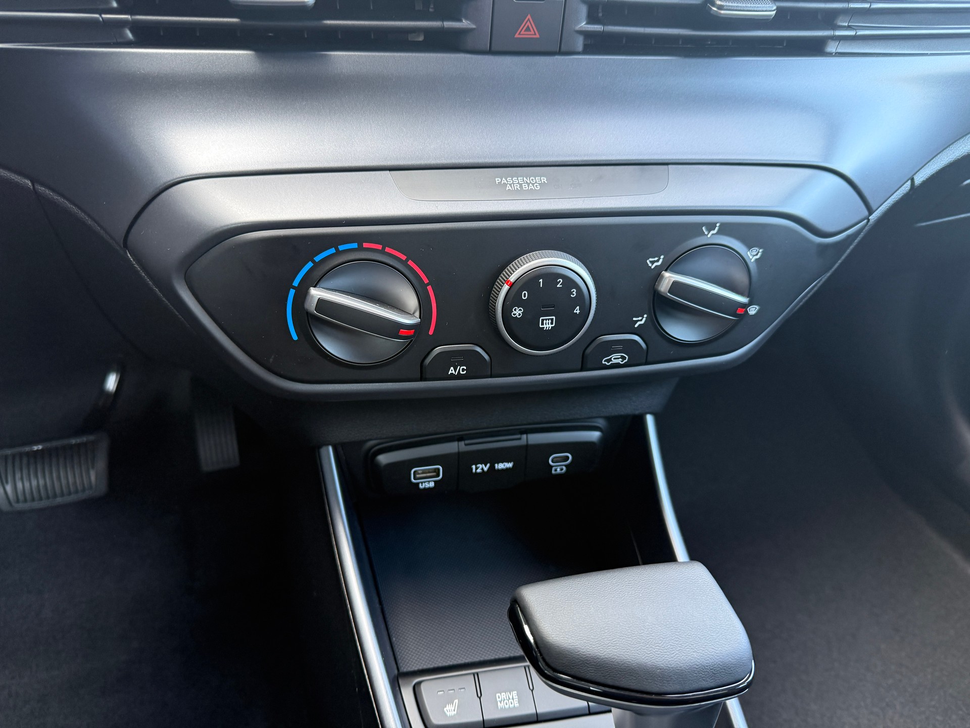 HYUNDAI i20 1.0 T-GDi Comfort FL DCT-image-14