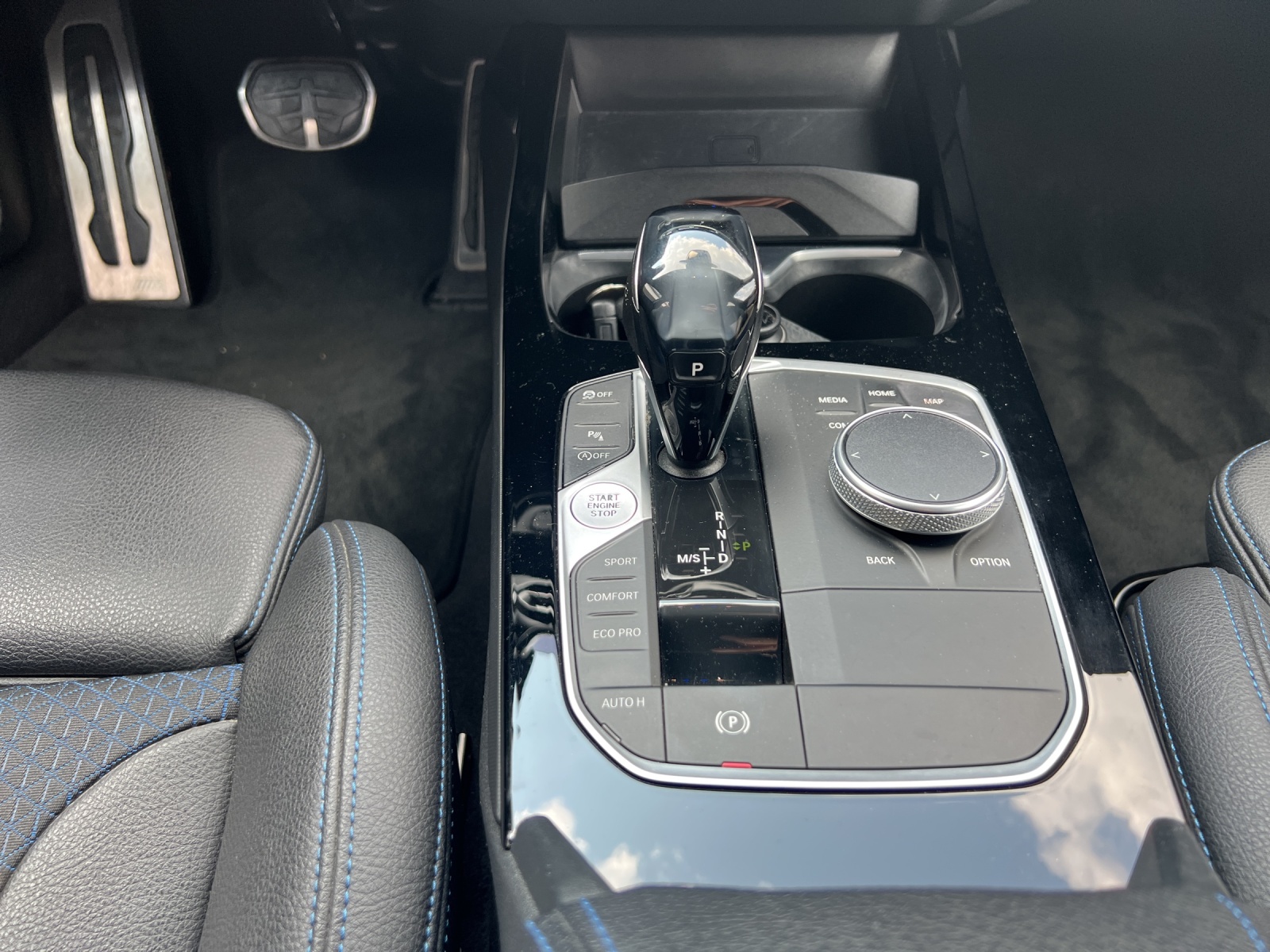 BMW 118i M-Sport-image-11
