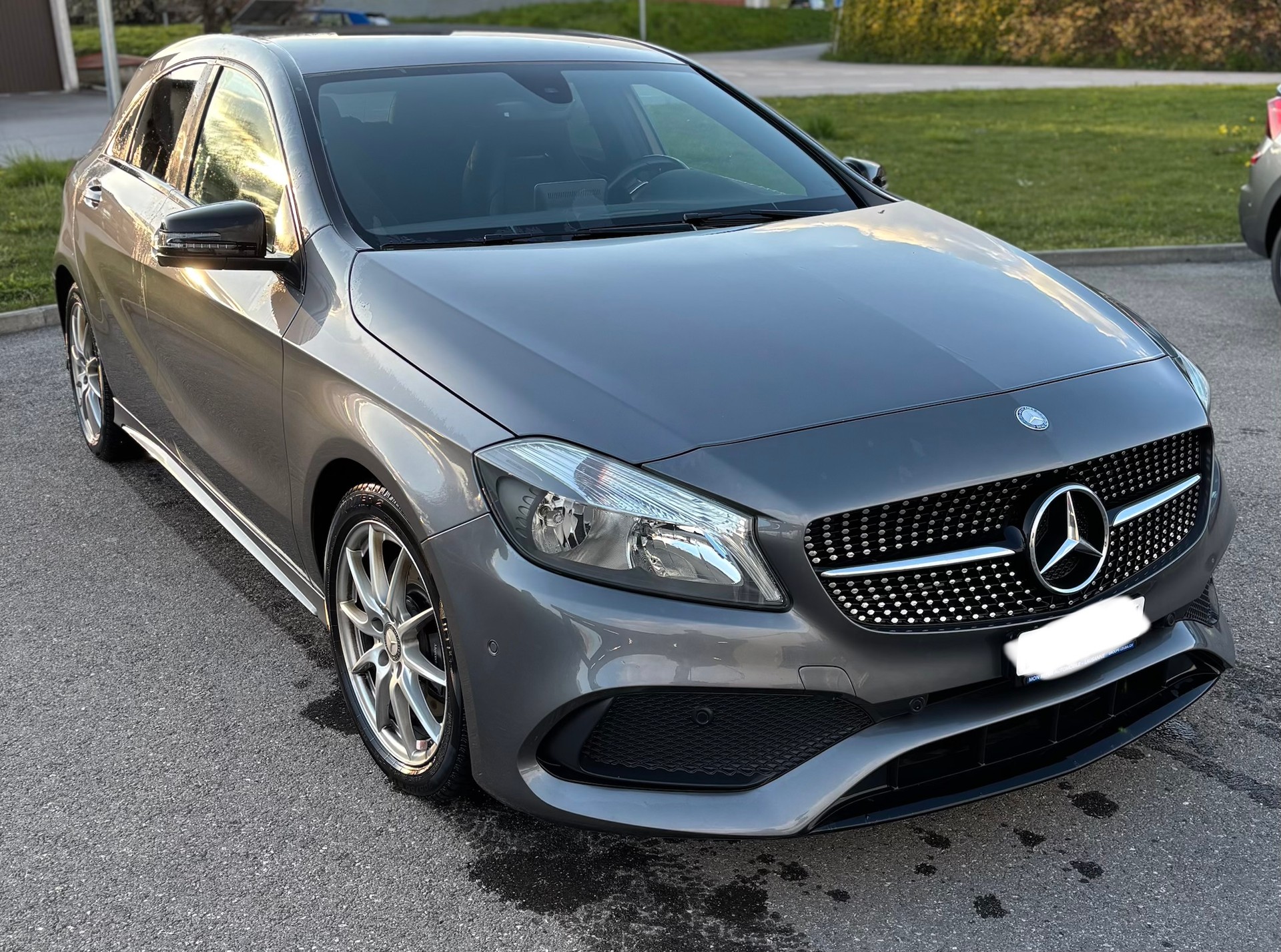 MERCEDES-BENZ A 220 AMG Line 4Matic 7G-DCT-image-0