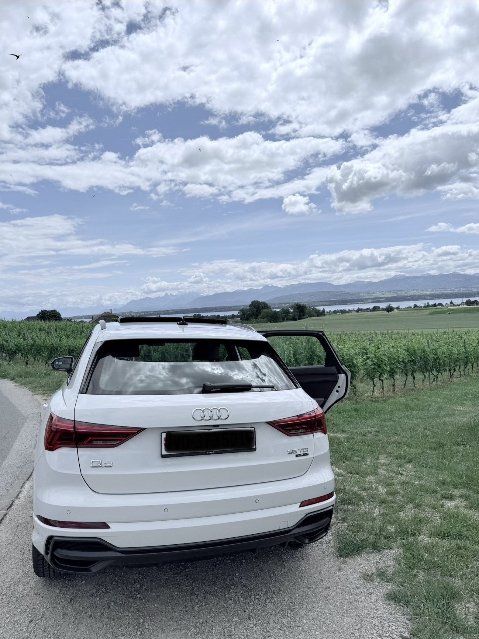 AUDI Q3 35 TDI S line Attraction quattro S-tronic-image-7