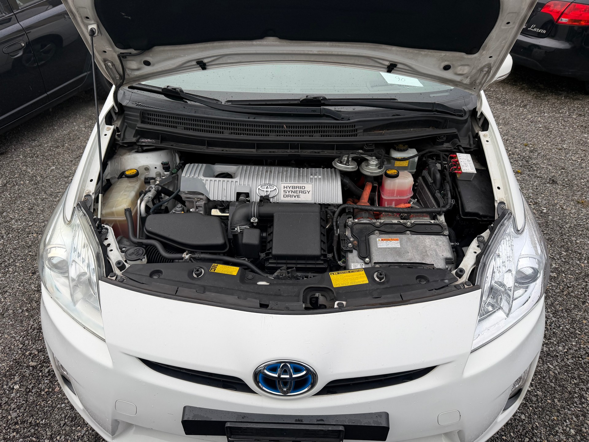TOYOTA Prius 1.8 16V HSD Luna-image-12