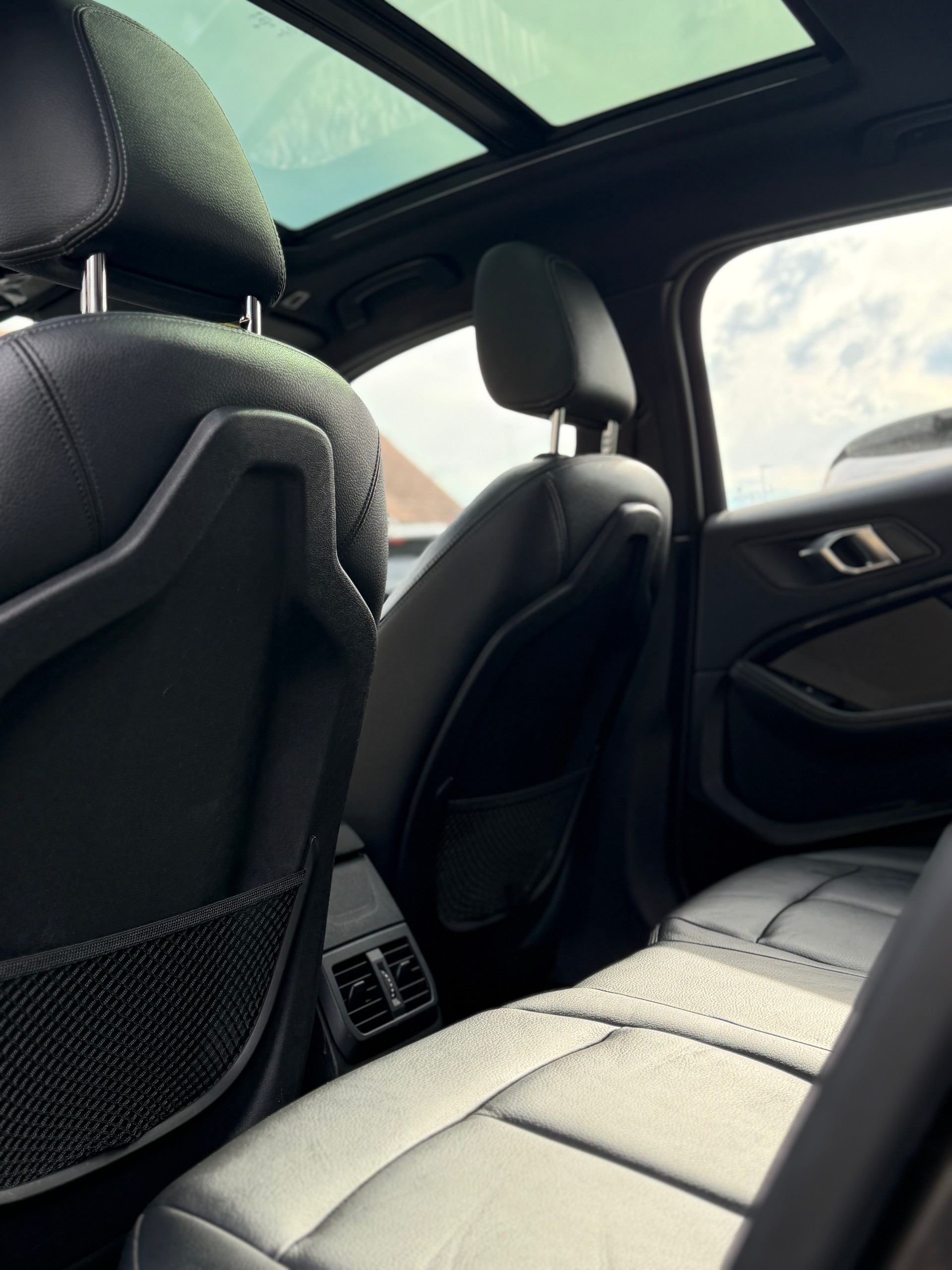 BMW 120d xDrive Steptronic Luxury Line-image-12