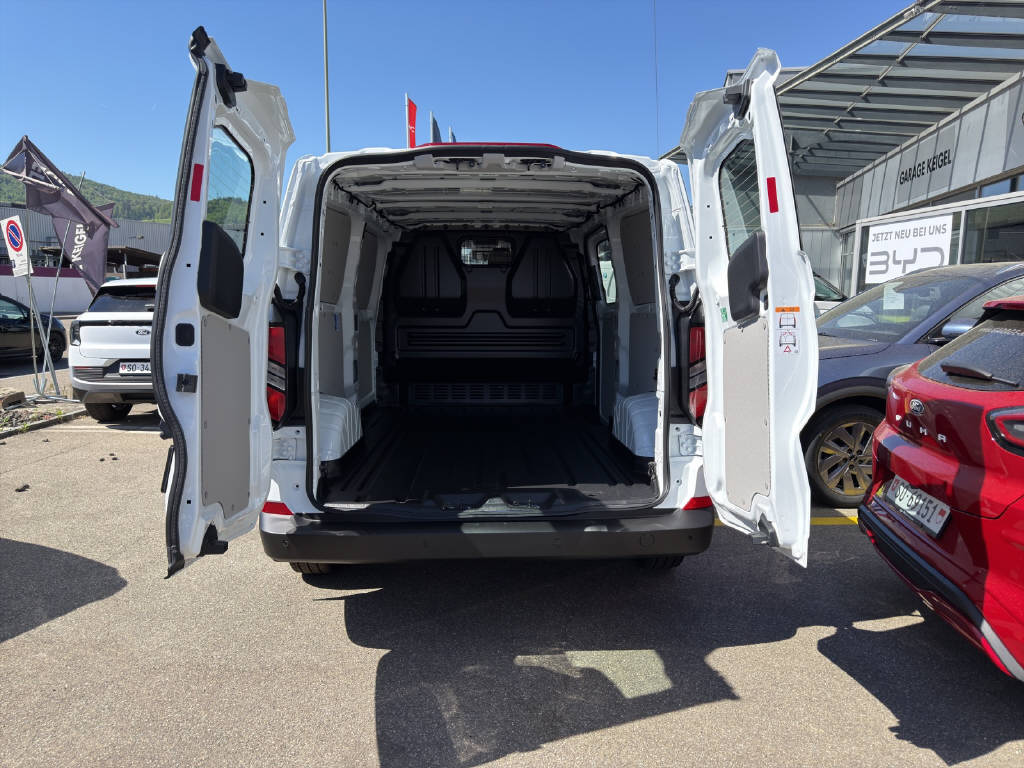 FORD Transit Custom Van 320 L2 2.0 EcoBlue 136 Trend-image-5