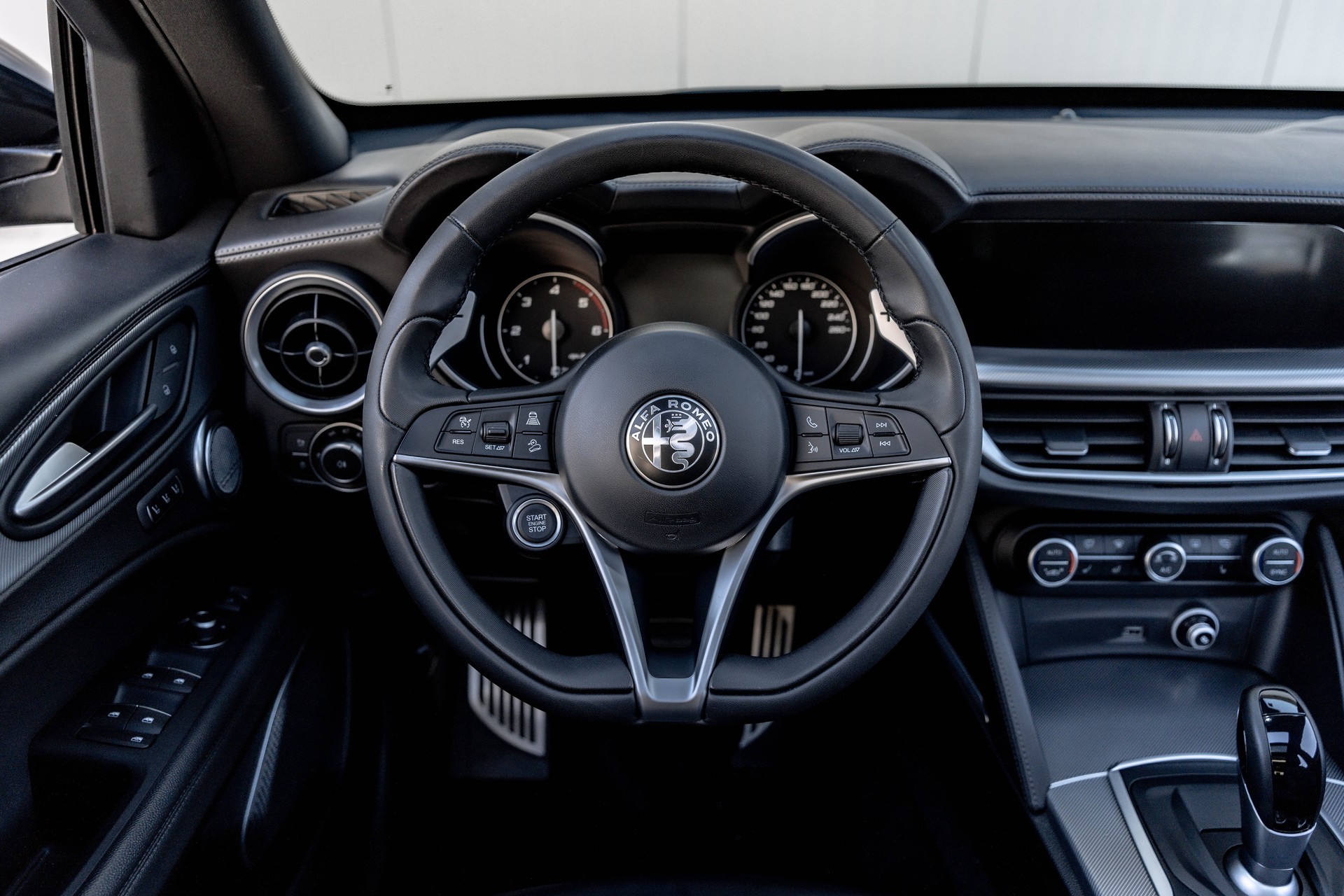 ALFA ROMEO Stelvio 2.2 JTDM Executive Q4 Automatic * FRISCH AB MFK * VOLLAUSSTATTUNG * HARMAN KARDON * WASSERPUMPE & ZAHNRIEMEN ERSETZT *-image-9