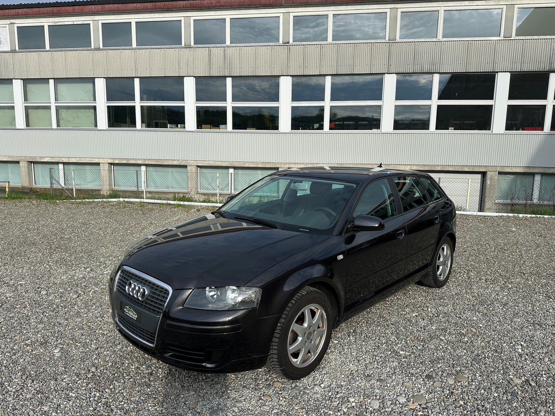 AUDI A3 Sportback 1.4 Turbo FSI Ambition-image-2