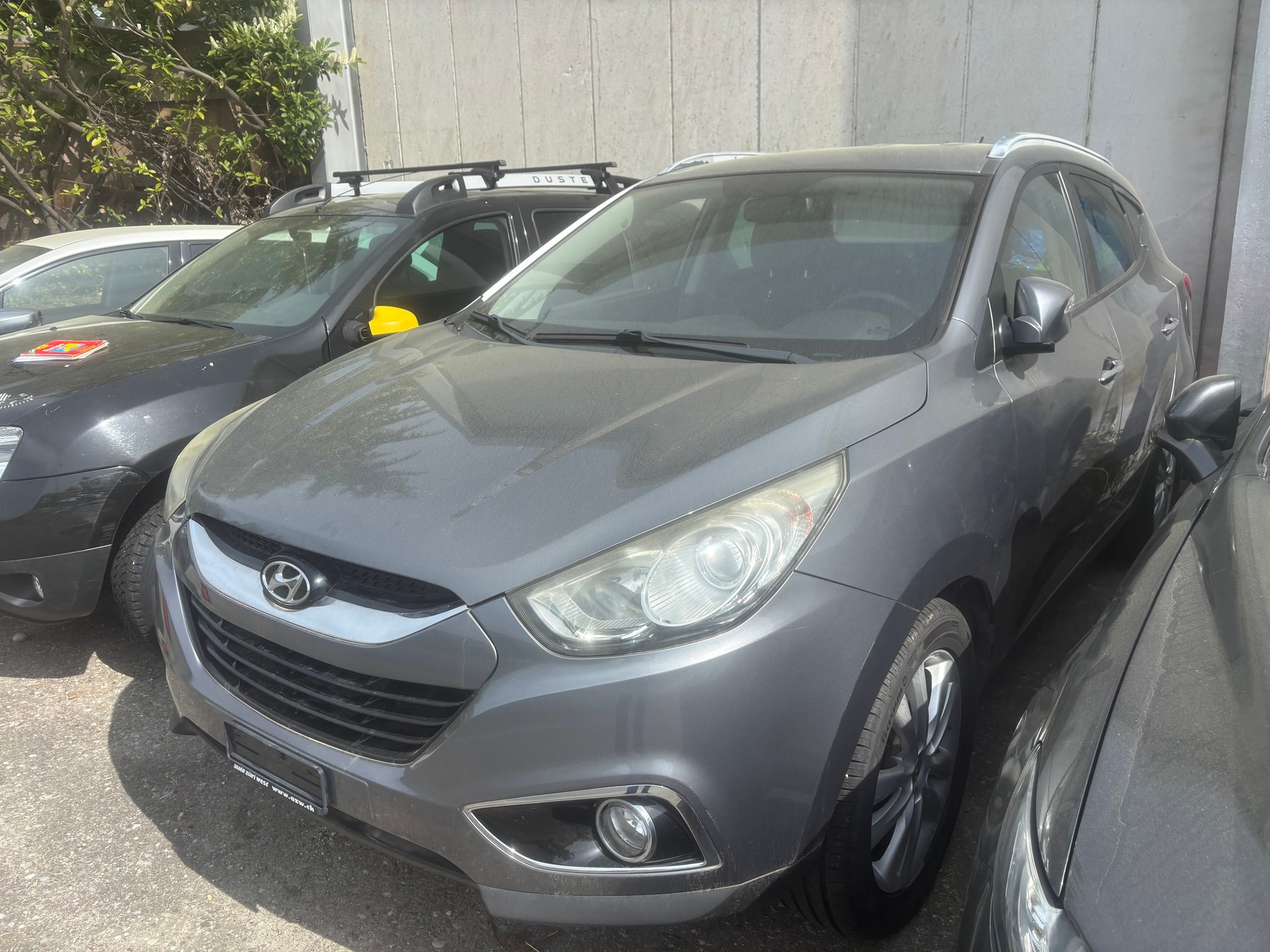 HYUNDAI iX 35 2.0 Premium 4WD Automatic-image-2