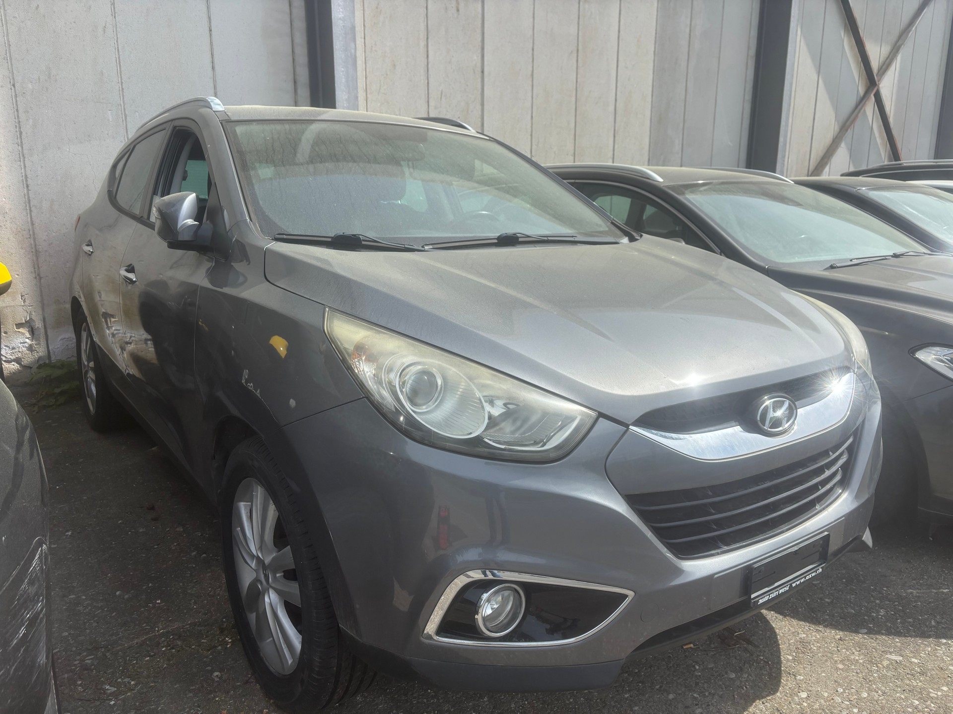HYUNDAI iX 35 2.0 Premium 4WD Automatic-image-1