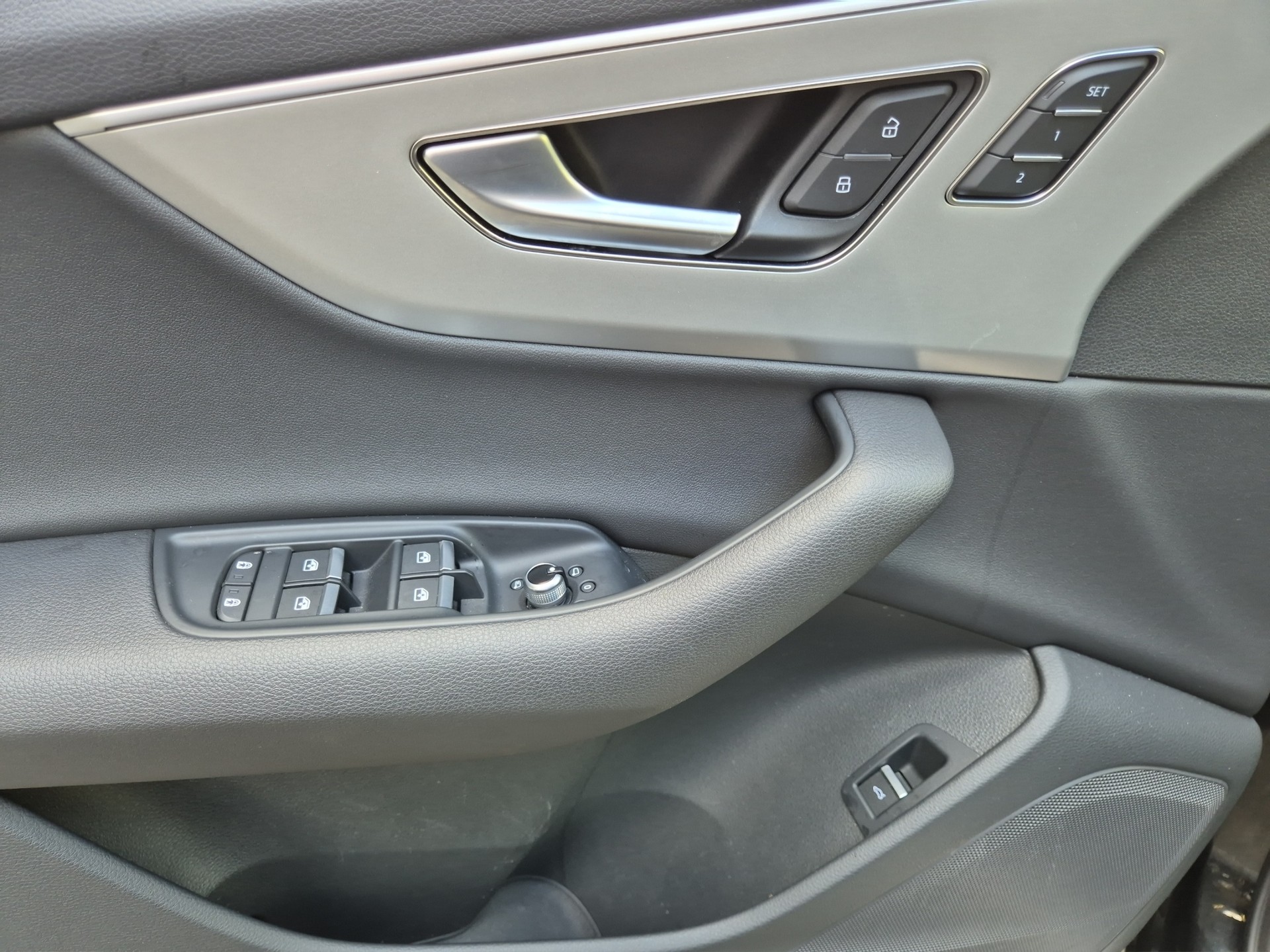 AUDI Q7 55 TFSI S line quattro tiptronic / faceliftmodell-image-14