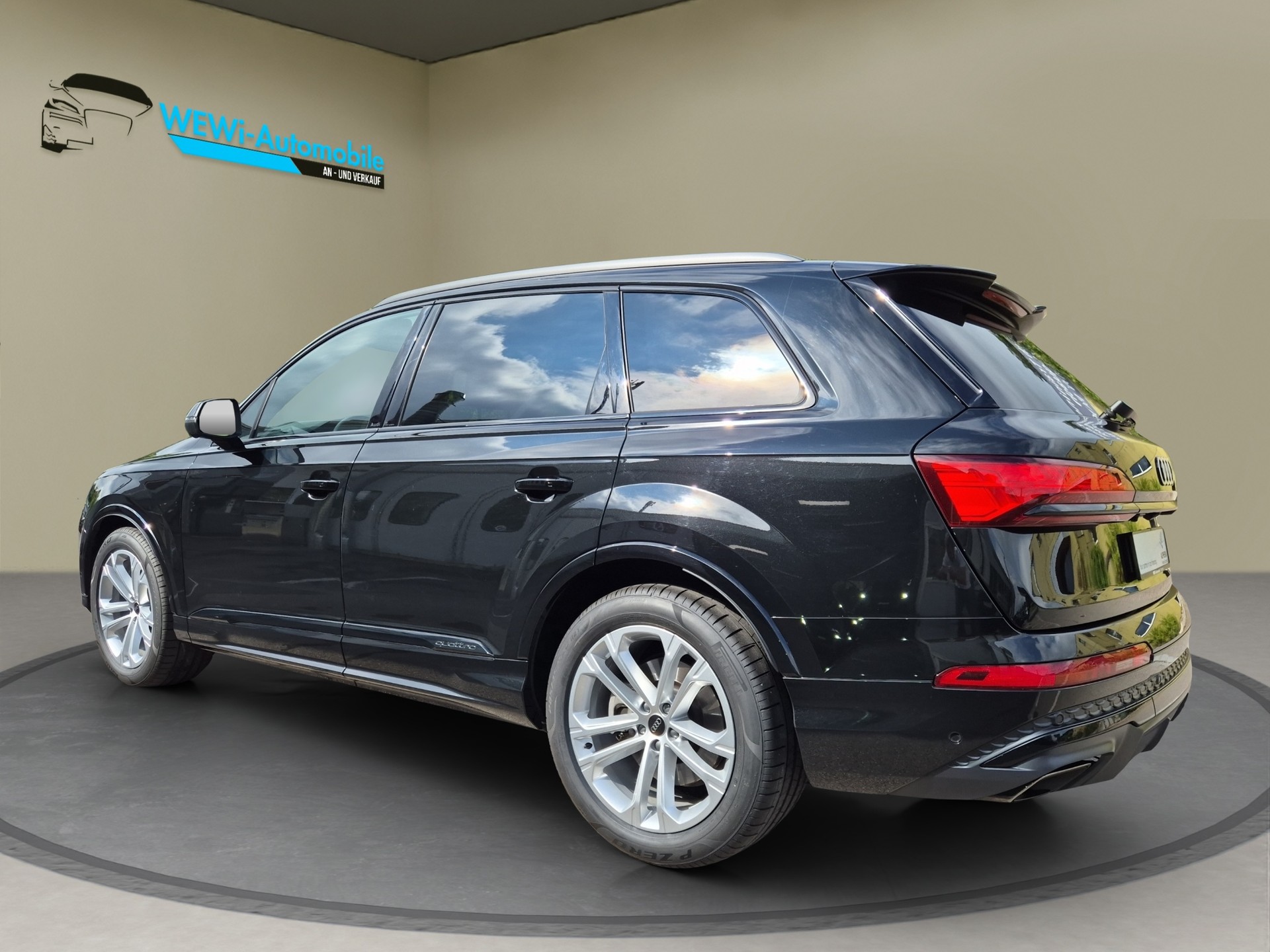 AUDI Q7 55 TFSI S line quattro tiptronic / faceliftmodell-image-2