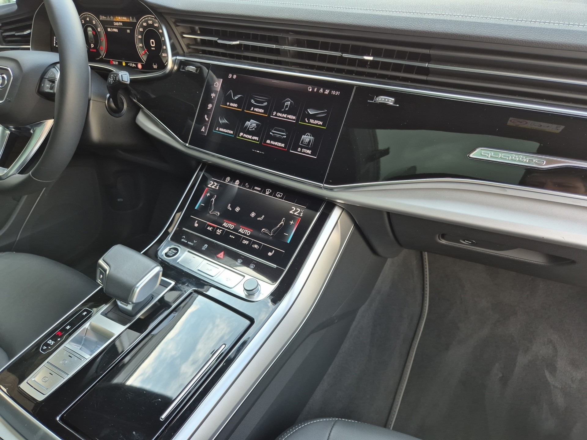 AUDI Q7 55 TFSI S line quattro tiptronic / faceliftmodell-image-16