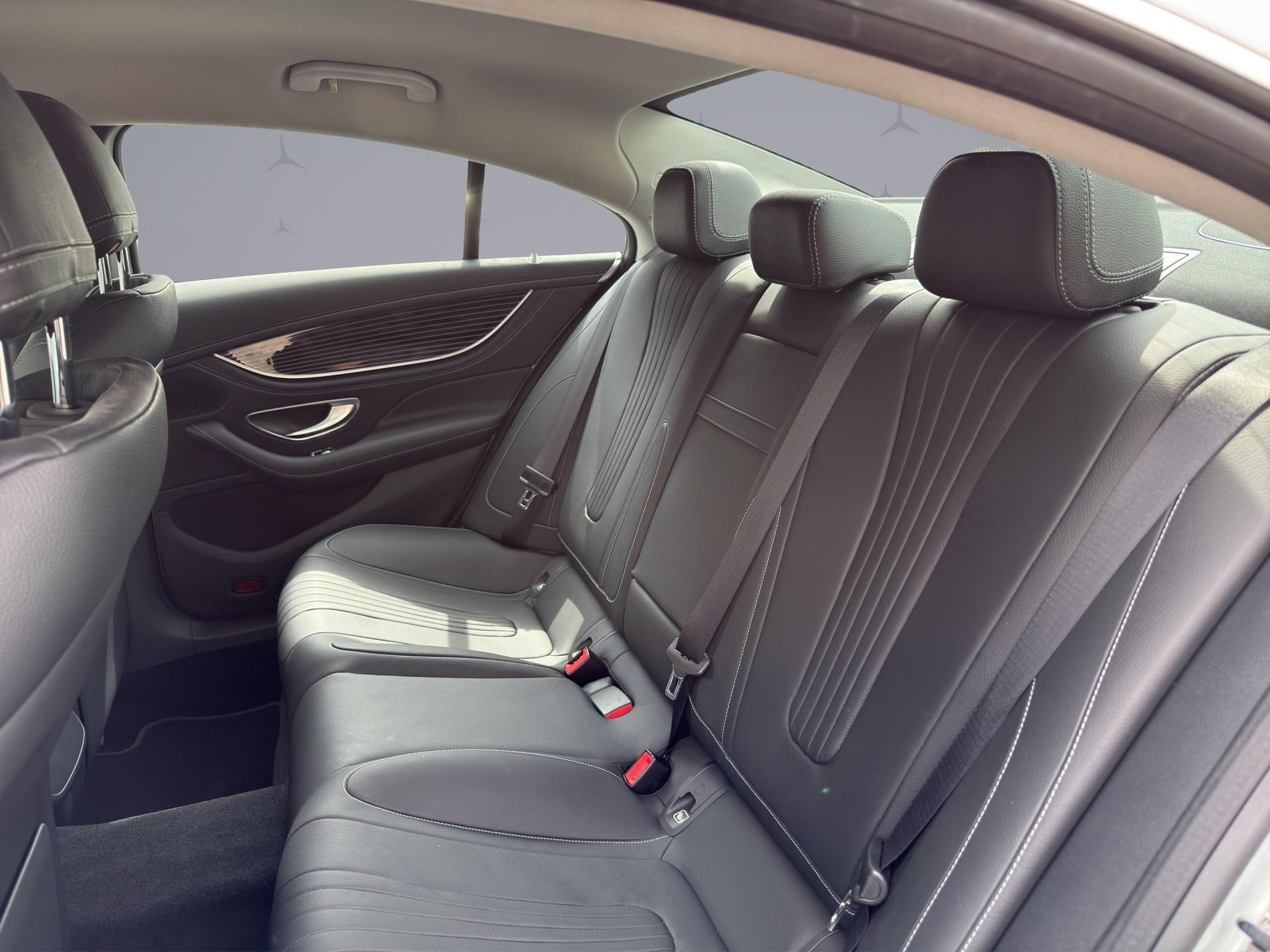 MERCEDES-BENZ CLS 450 4matic-image-9
