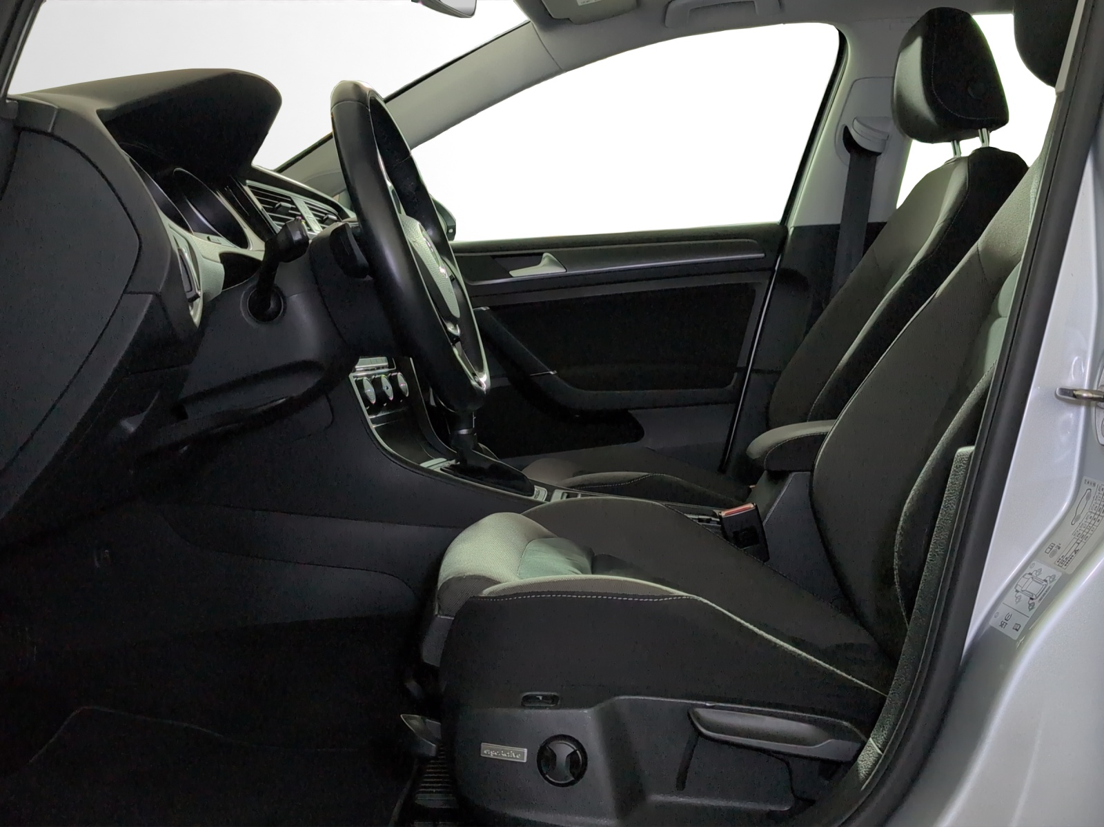 VW Golf 1.5 TSI EVO Comfortline DSG-image-5