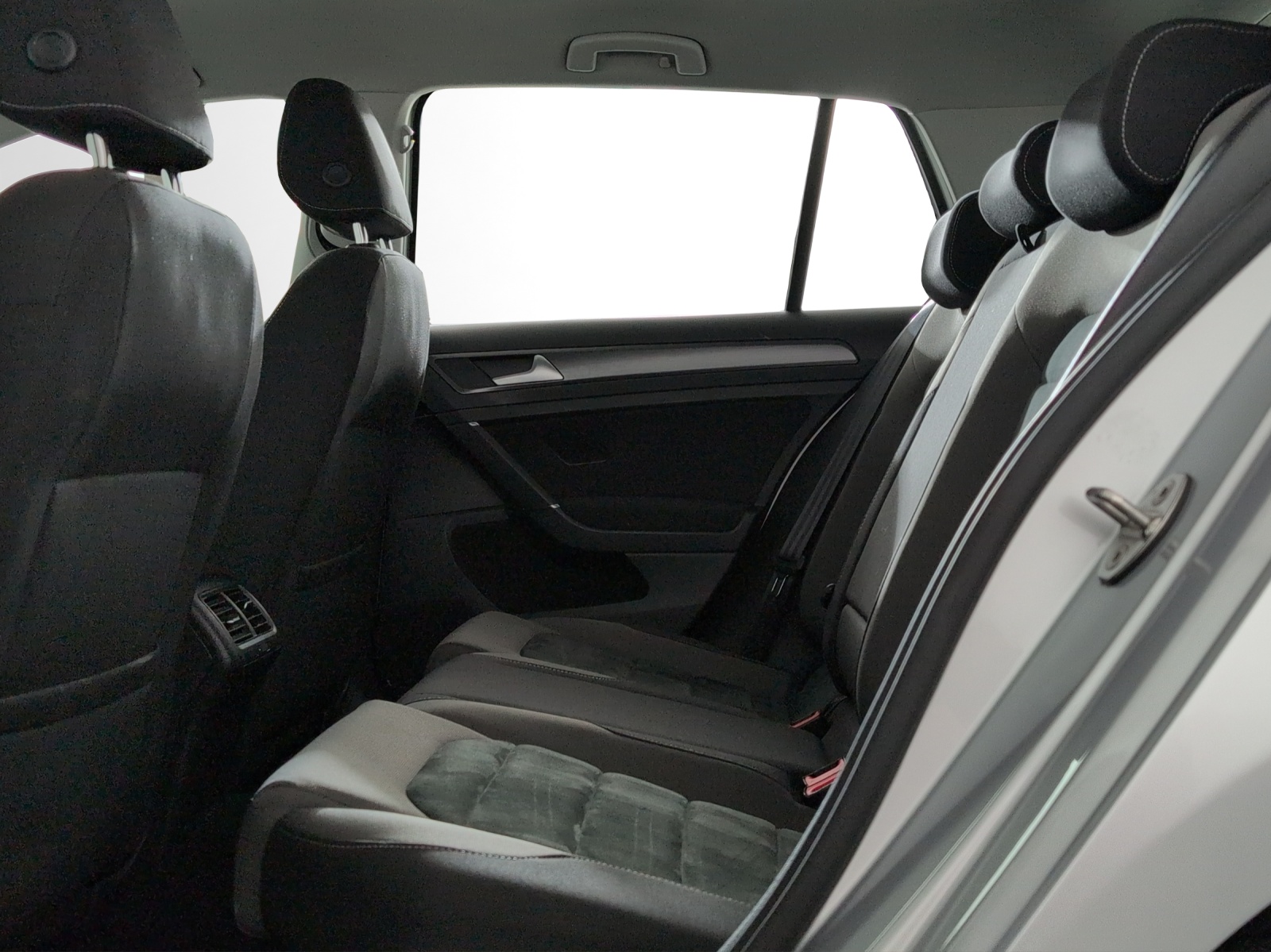 VW Golf 1.5 TSI EVO Comfortline DSG-image-7