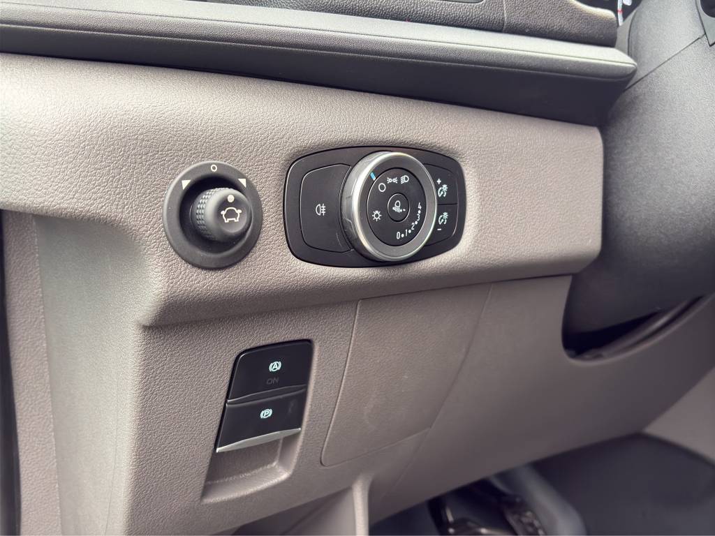 FORD E-Transit Van 350 L3 Basis RWD 68kWh-image-12