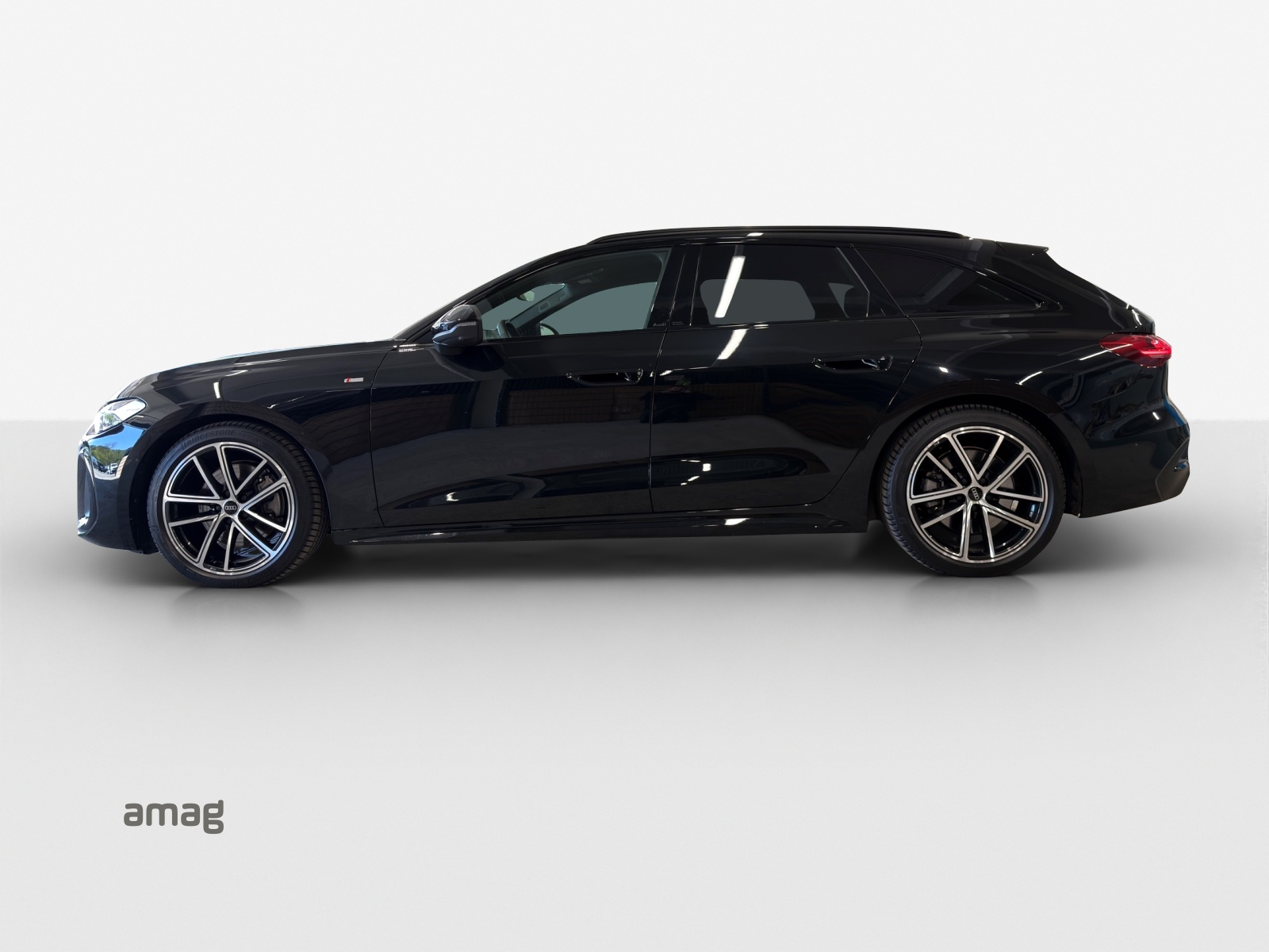 AUDI A5 Avant TDI quattro 150 kW S tronic-image-1