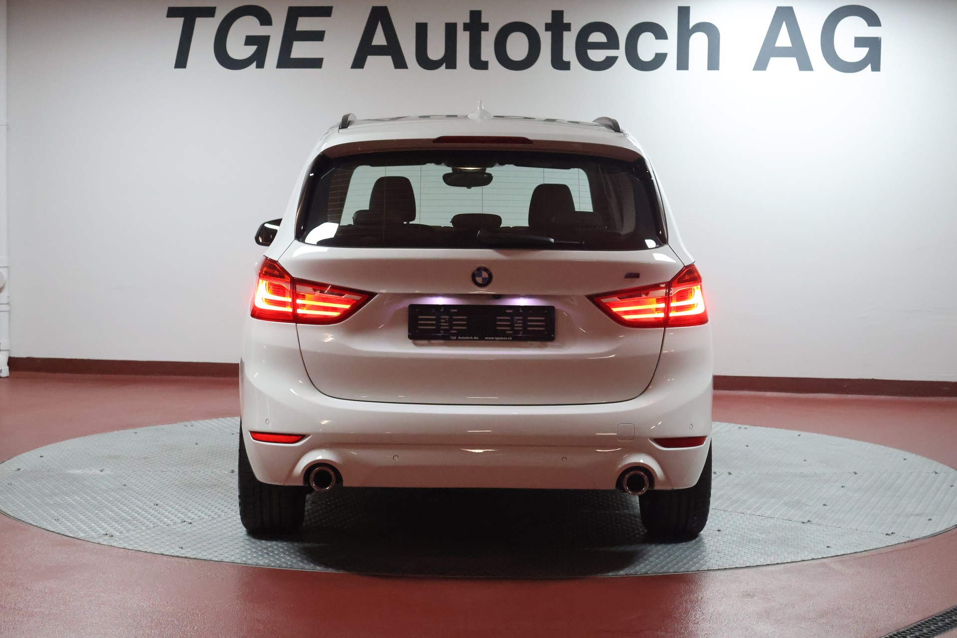 BMW 218d xDrive Gran Tourer Steptronic-image-21