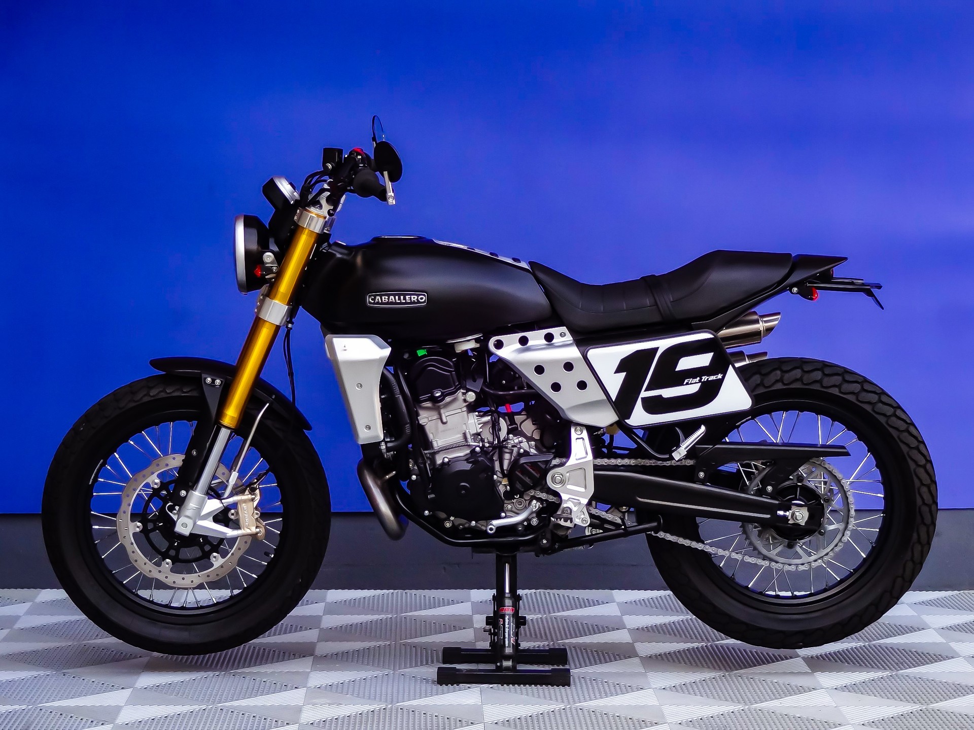 FANTIC Caballero 500-showroom-element-3